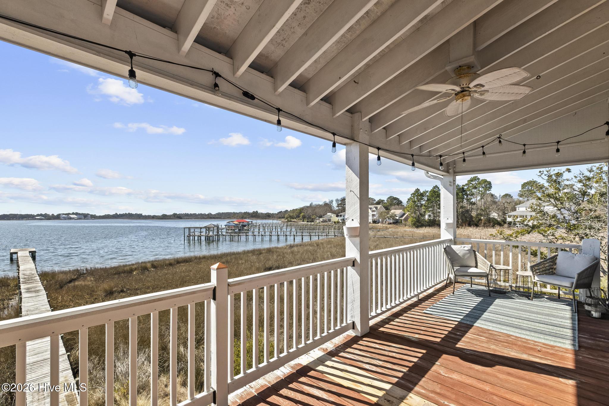 100557619 | Photo 42