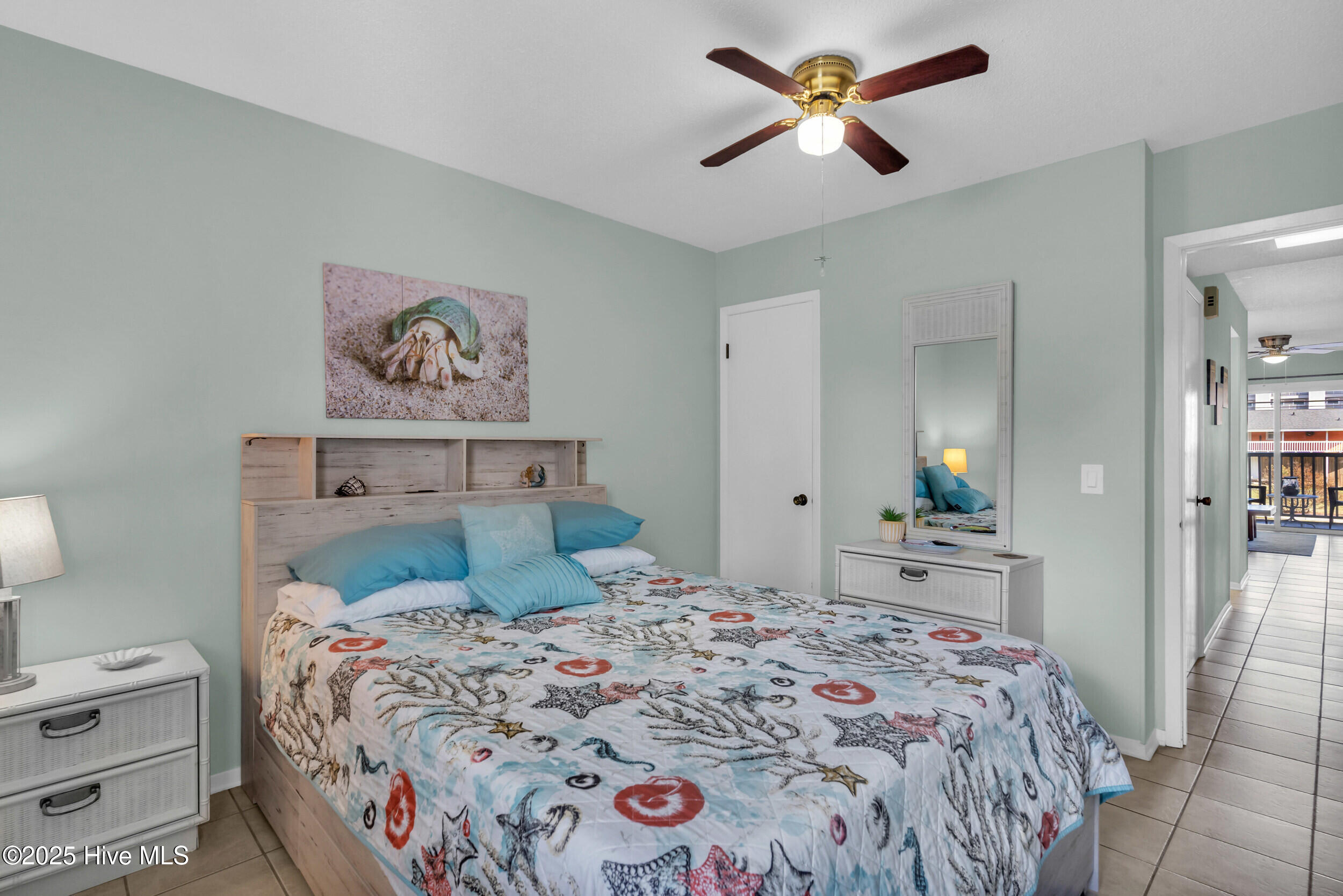 100542449 | Photo 19