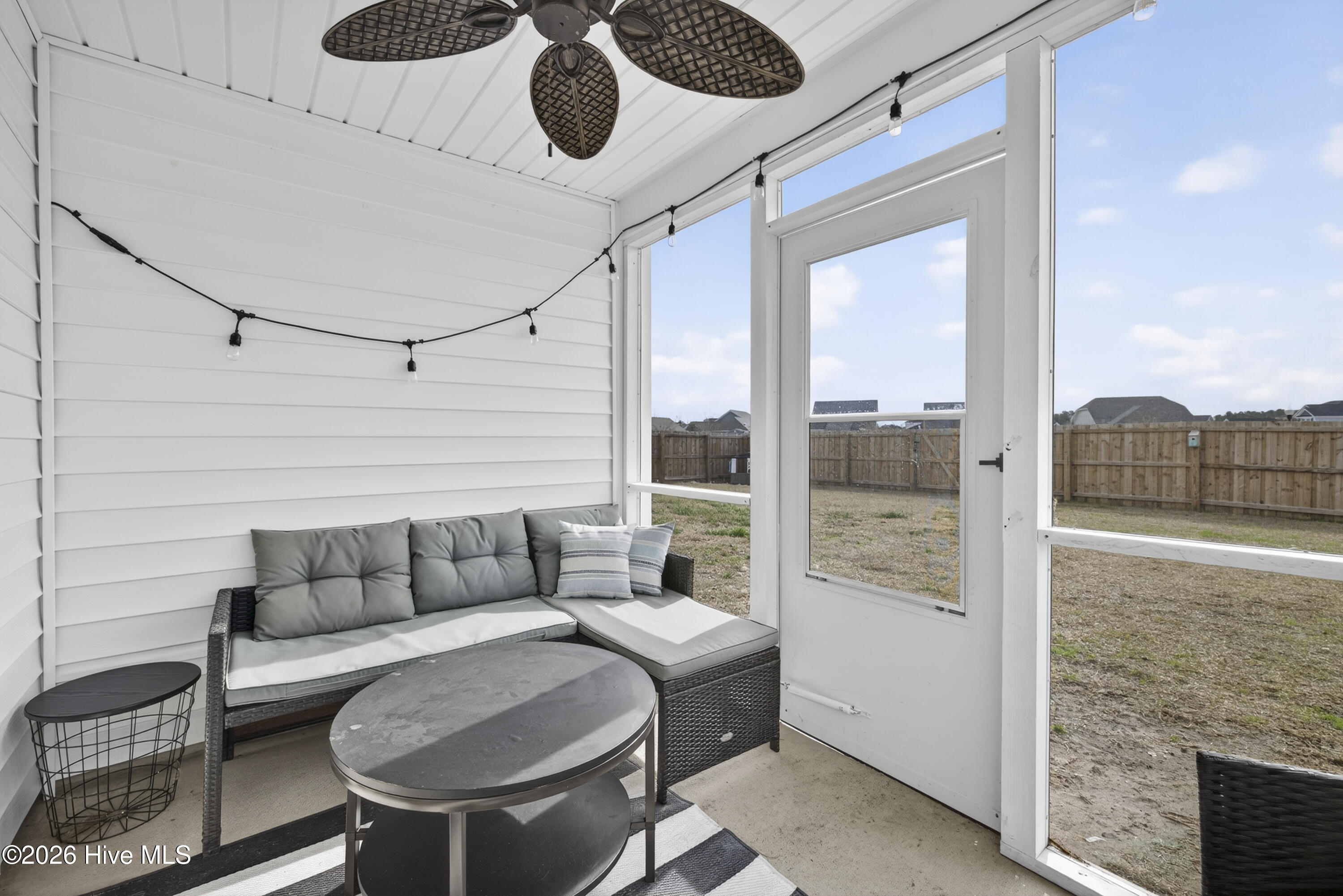 100557466 | Photo 35