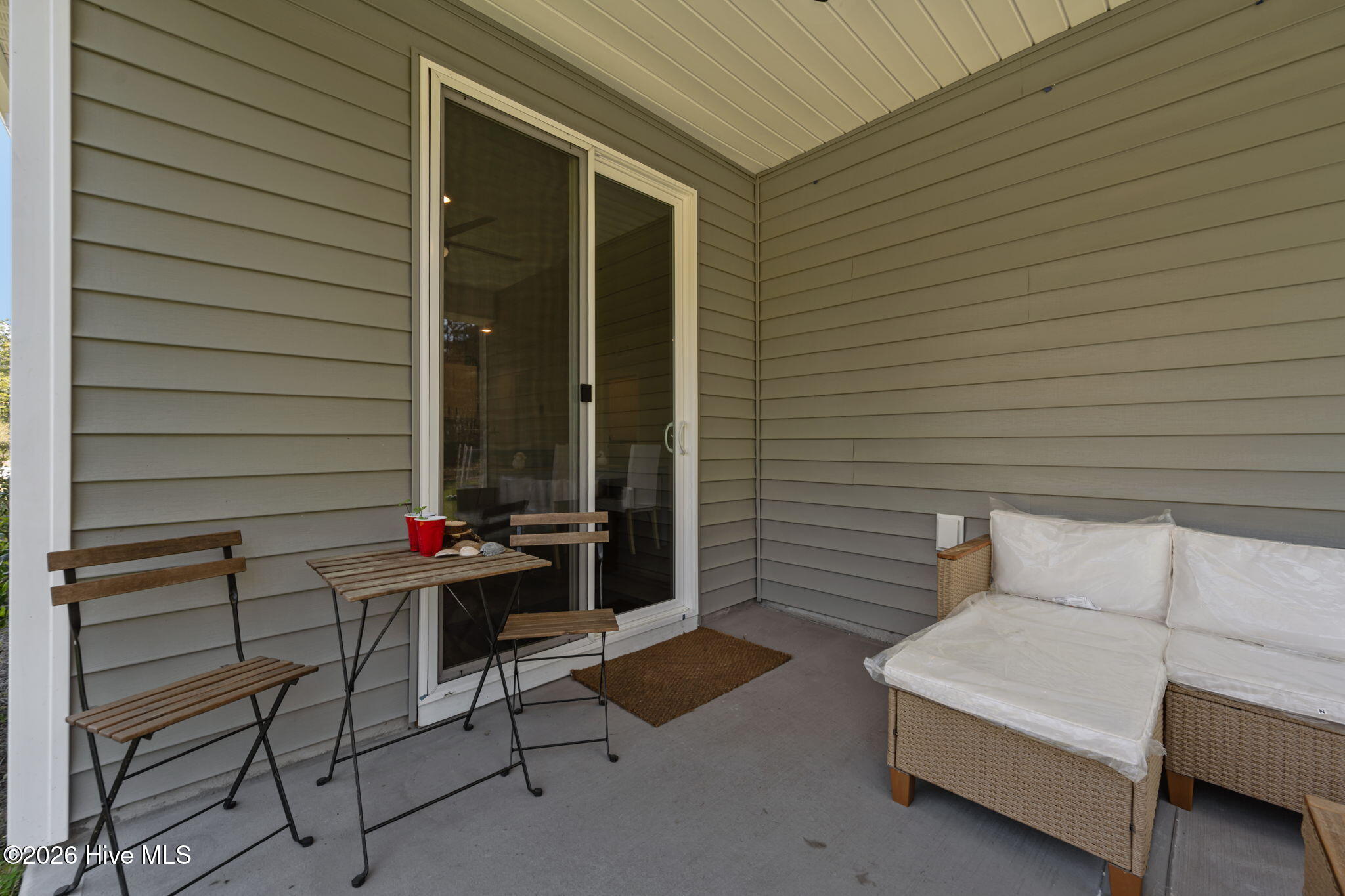 100564273 | Photo 34