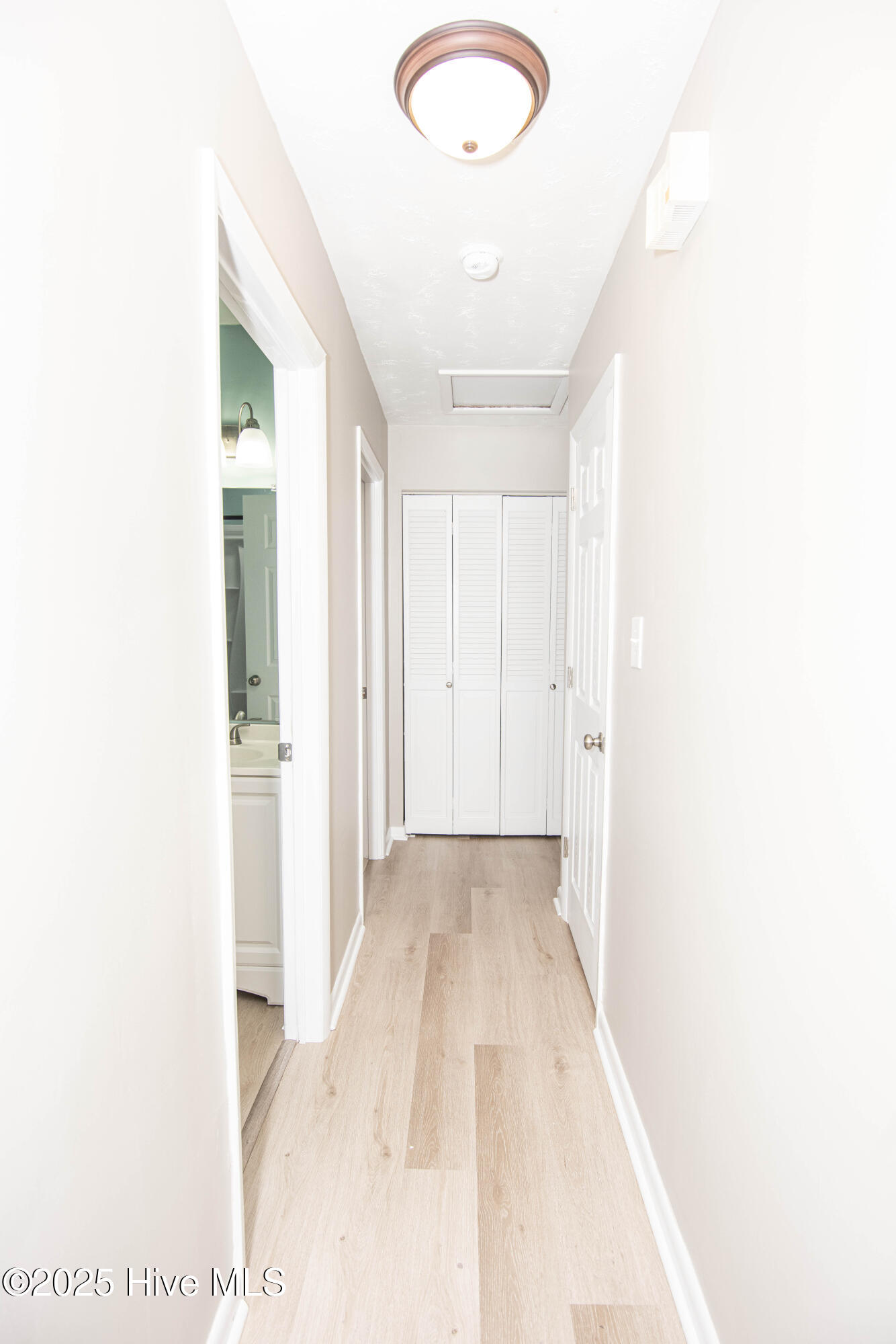 100536196 | Photo 26