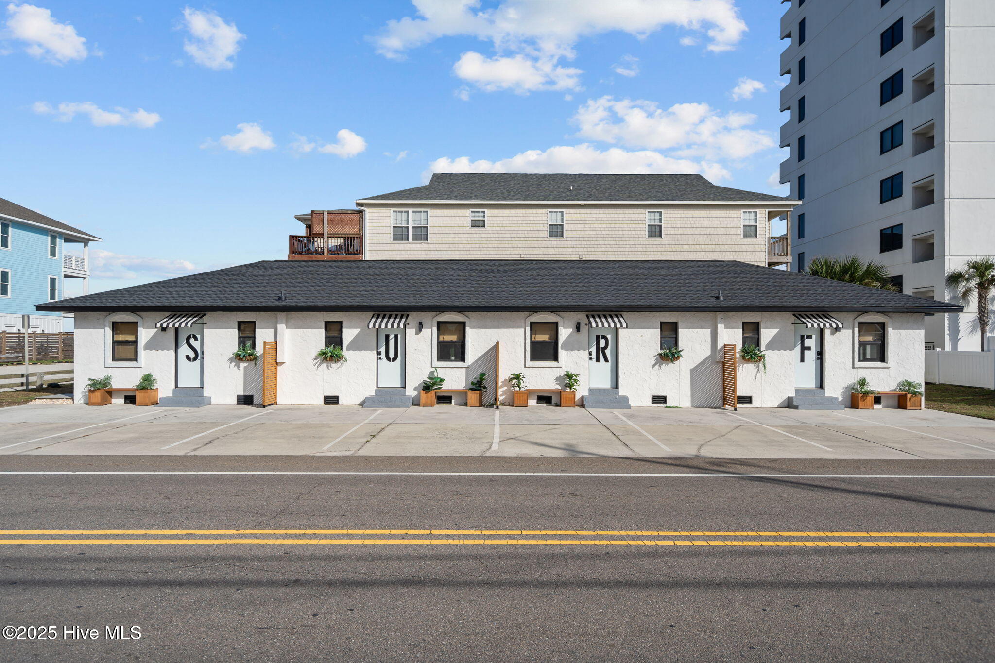 100534749 | Photo 60