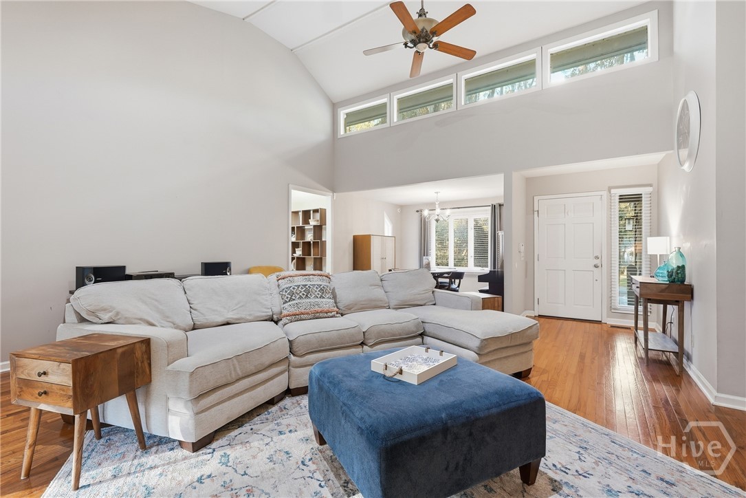 12 Moss Pointe Court