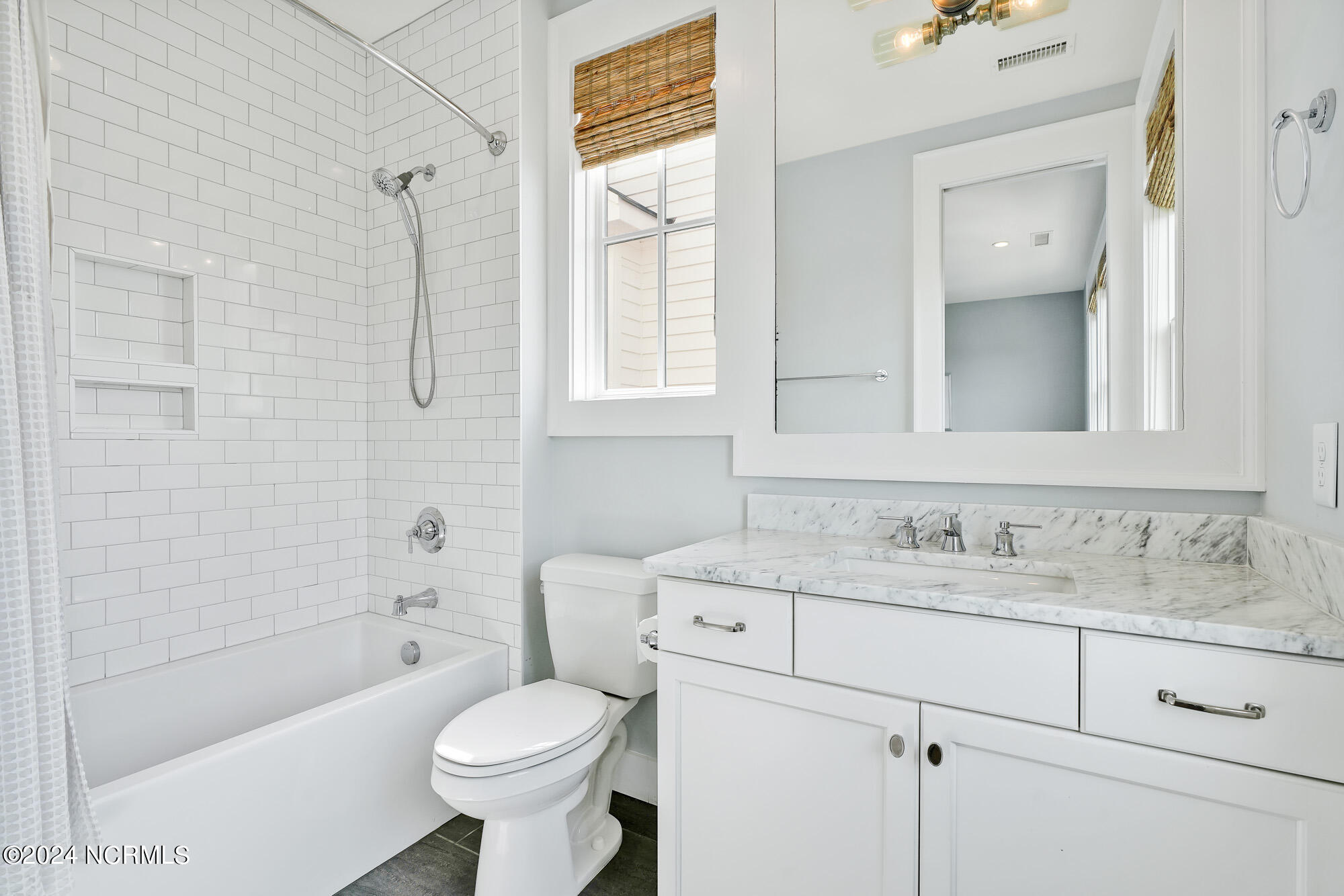 100543550 | Photo 29