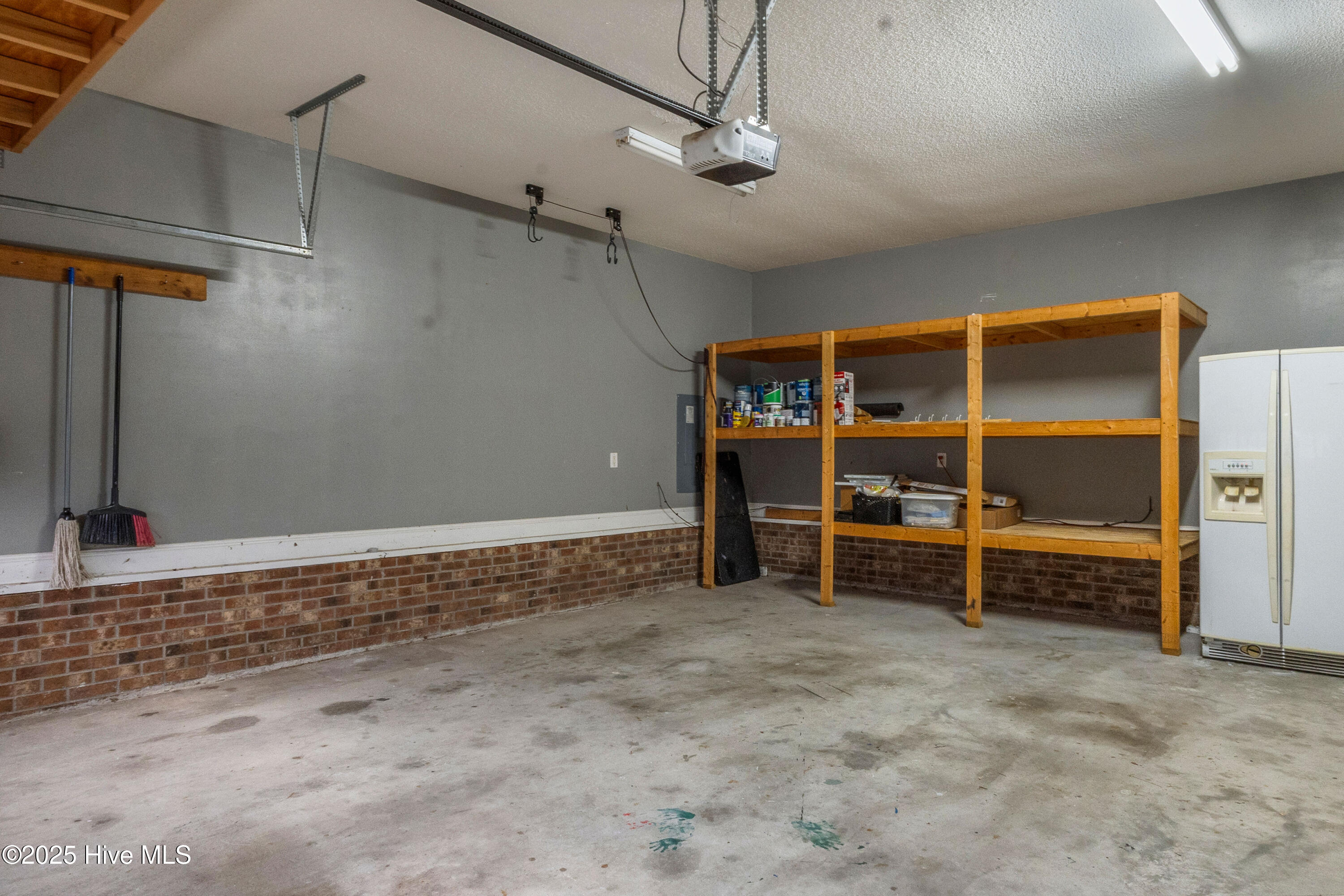 100546645 | Photo 55