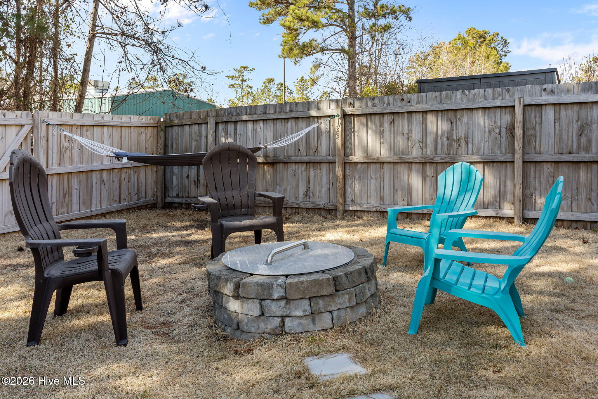 100551648 | Photo 35