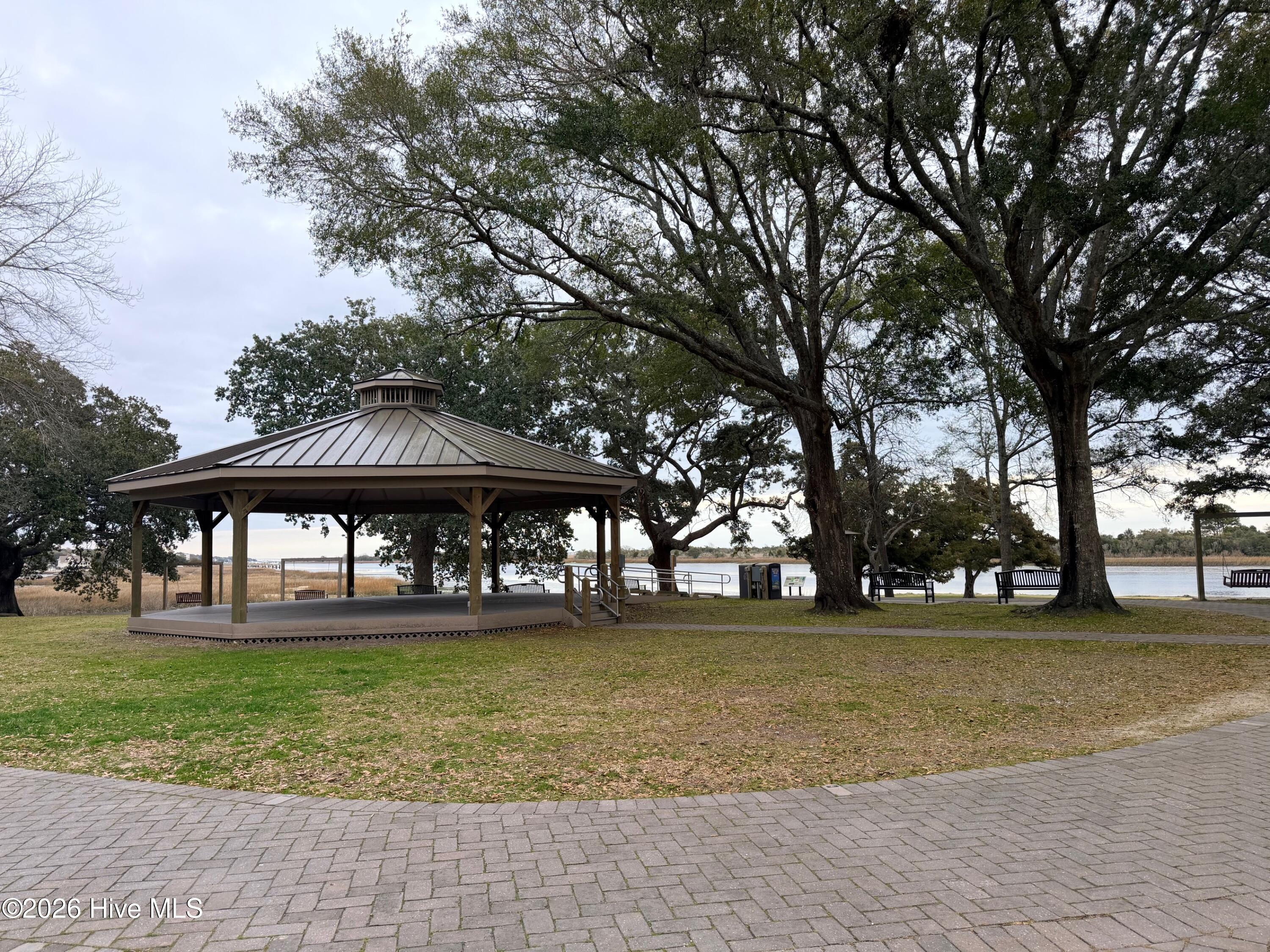 100551081 | Photo 24