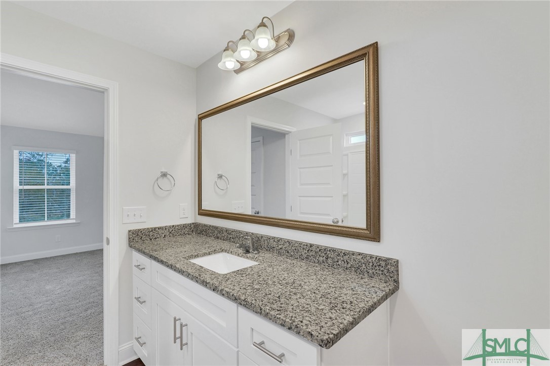 Photo is of another unit and does not represent the design selections in all units.