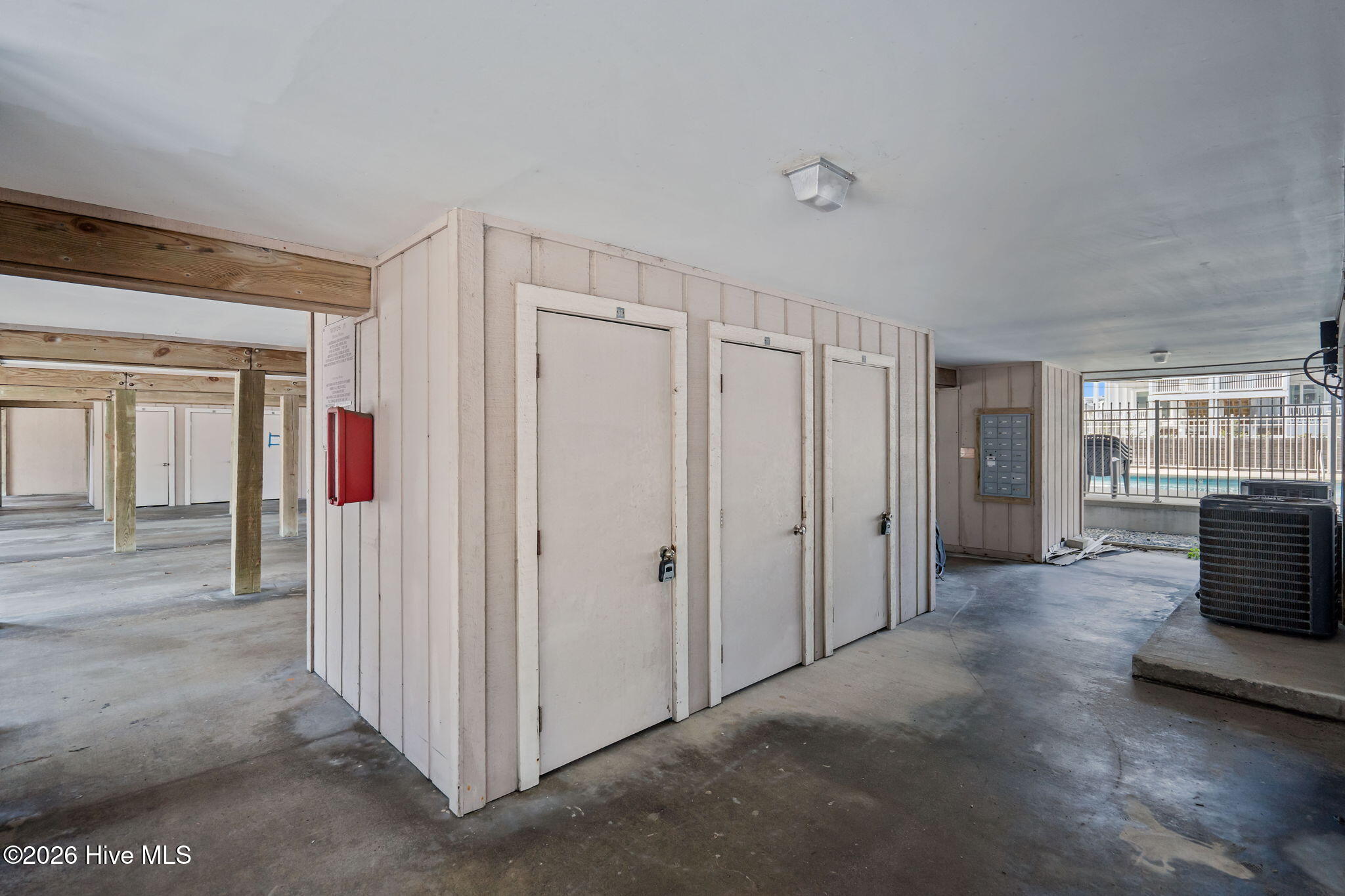 100547244 | Photo 17