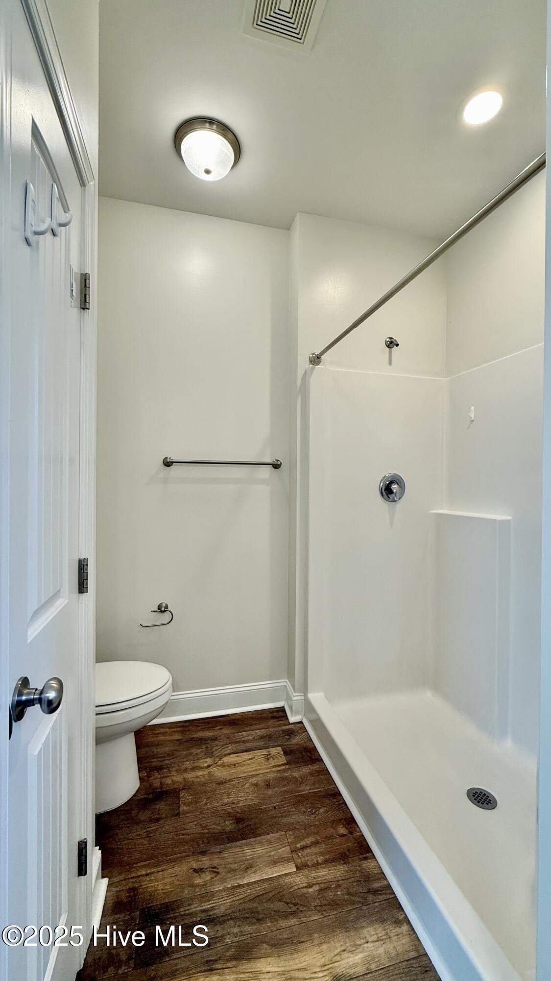 100538619 | Photo 21