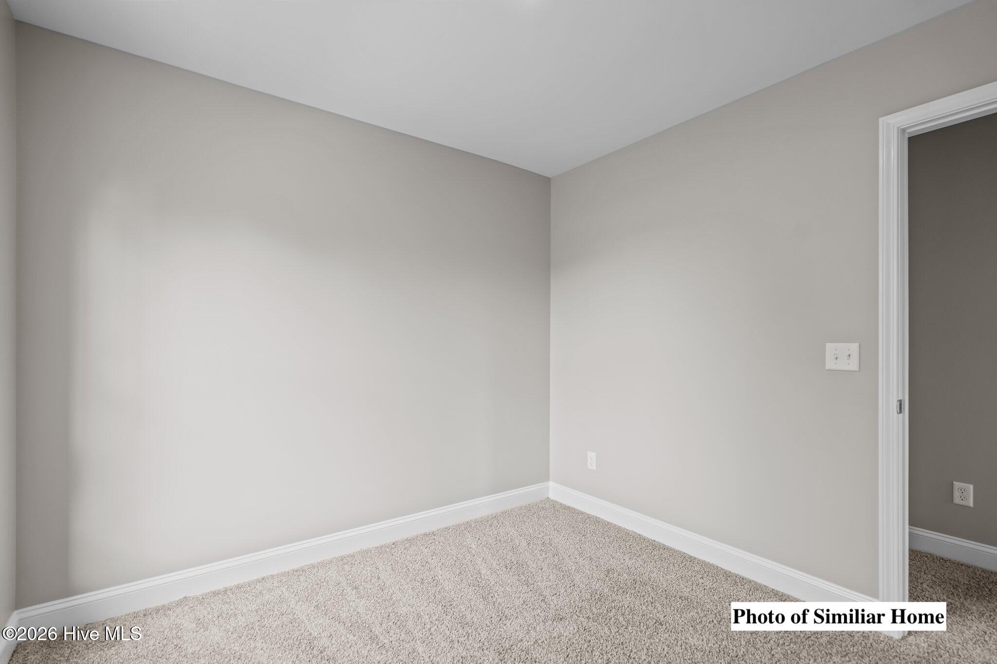 100566051 | Photo 35