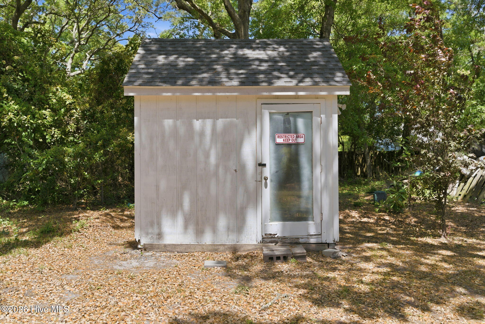 100569576 | Photo 24