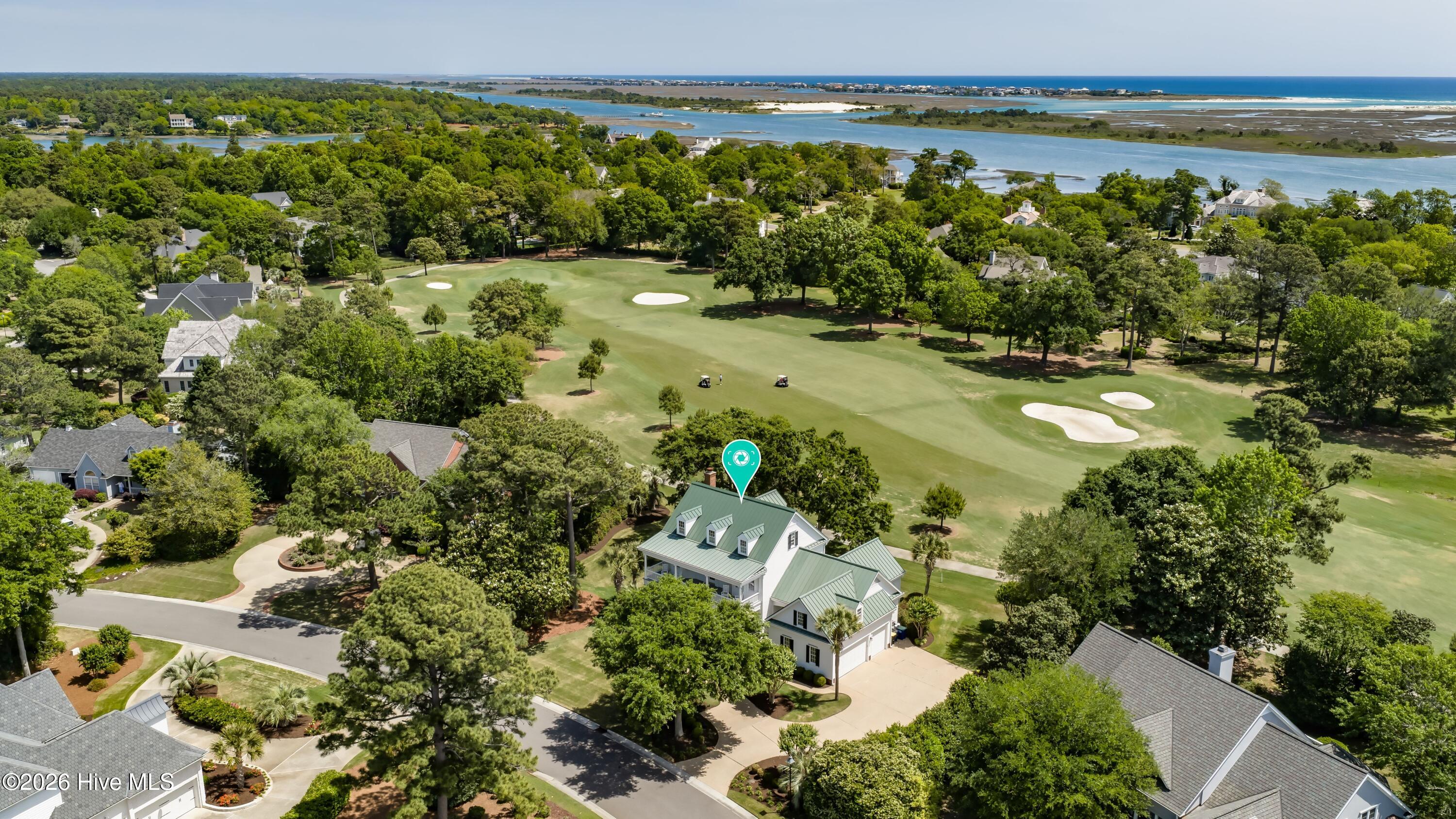 100569370 | Photo 64