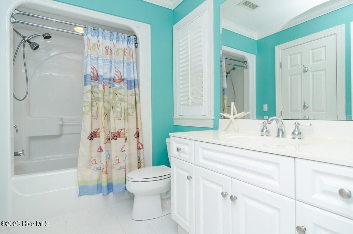 100528608 | Photo 28