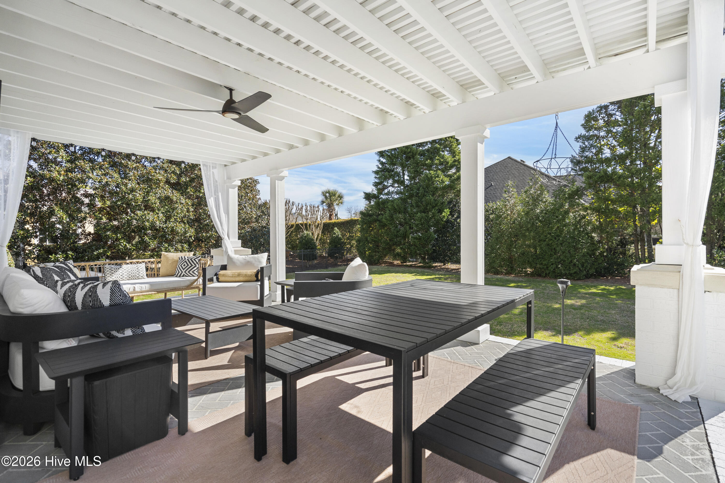 100552221 | Photo 43