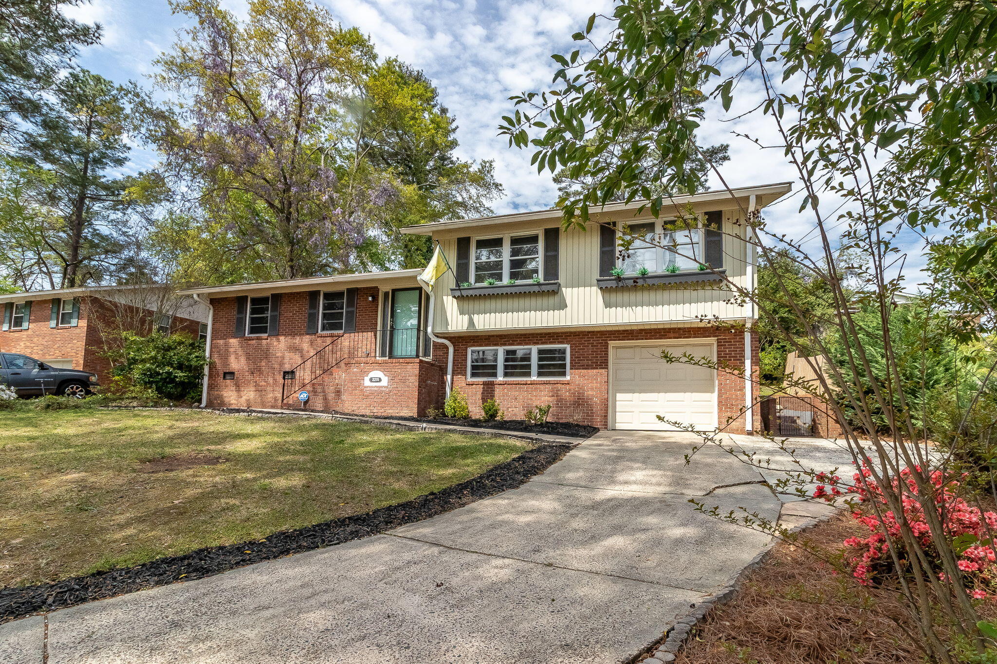 8-web-or-mls-2211 MURA DRIVE 2026 ©-8593
