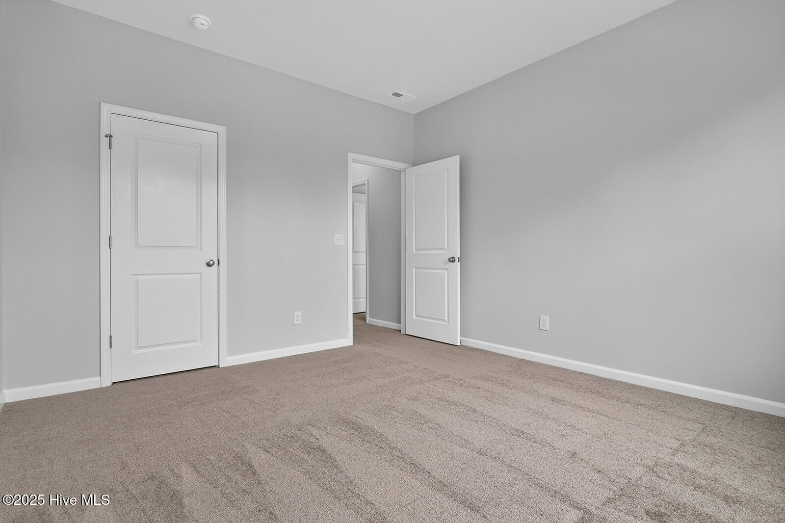 100559094 | Photo 26