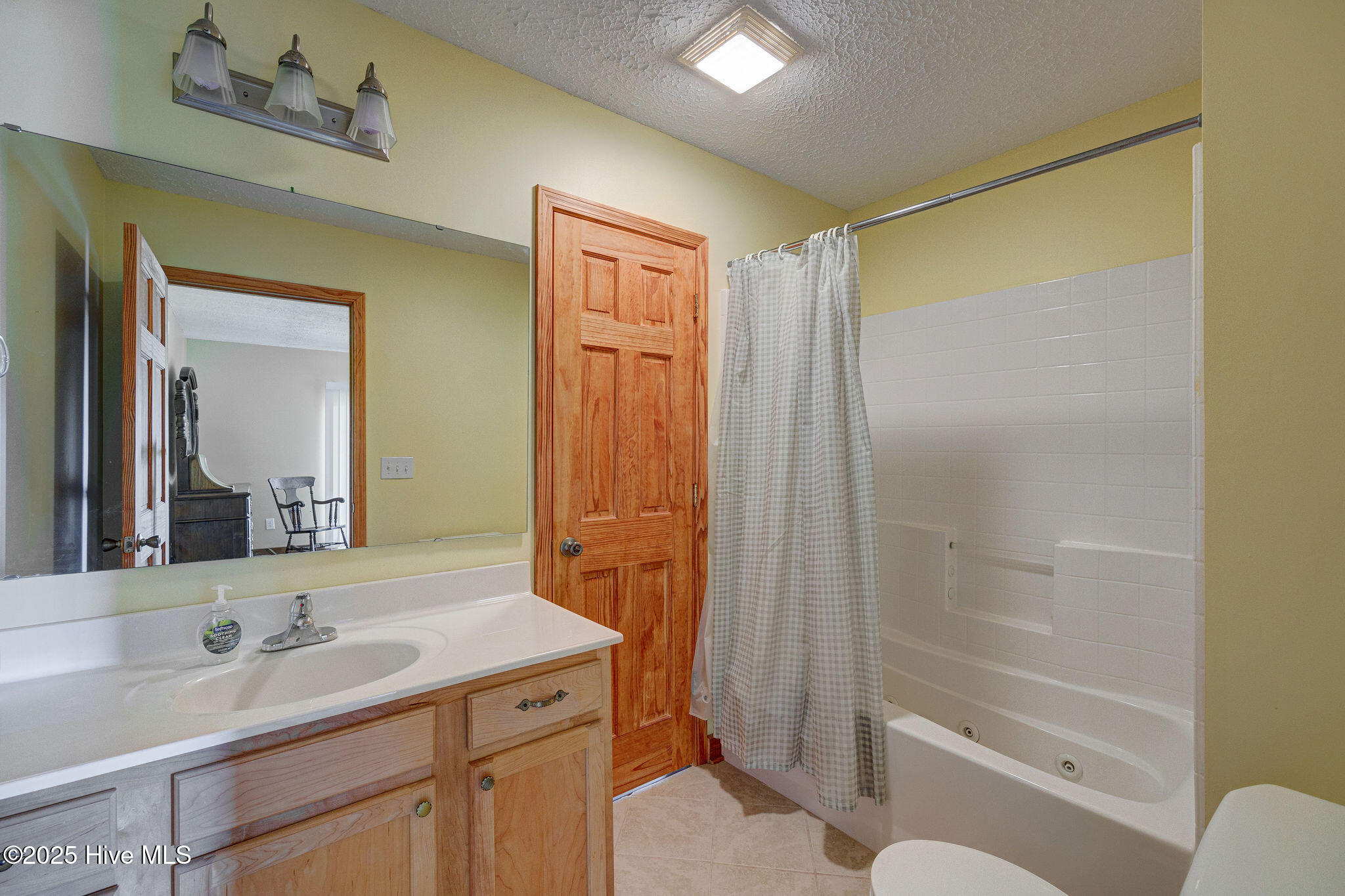 100505826 | Photo 36