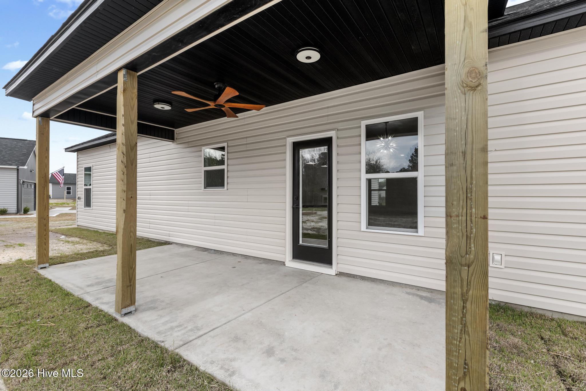 100515007 | Photo 29