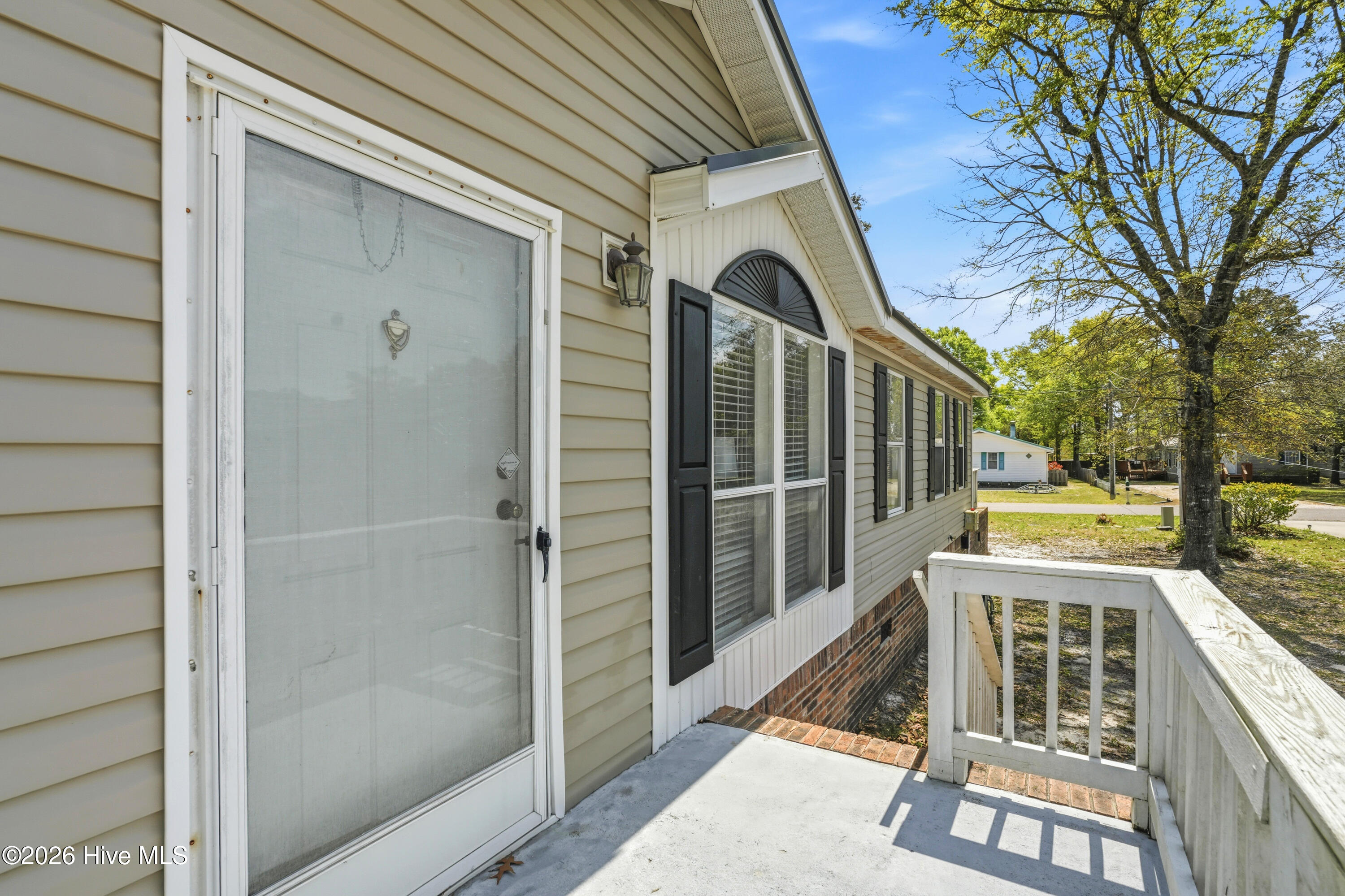 100565641 | Photo 45