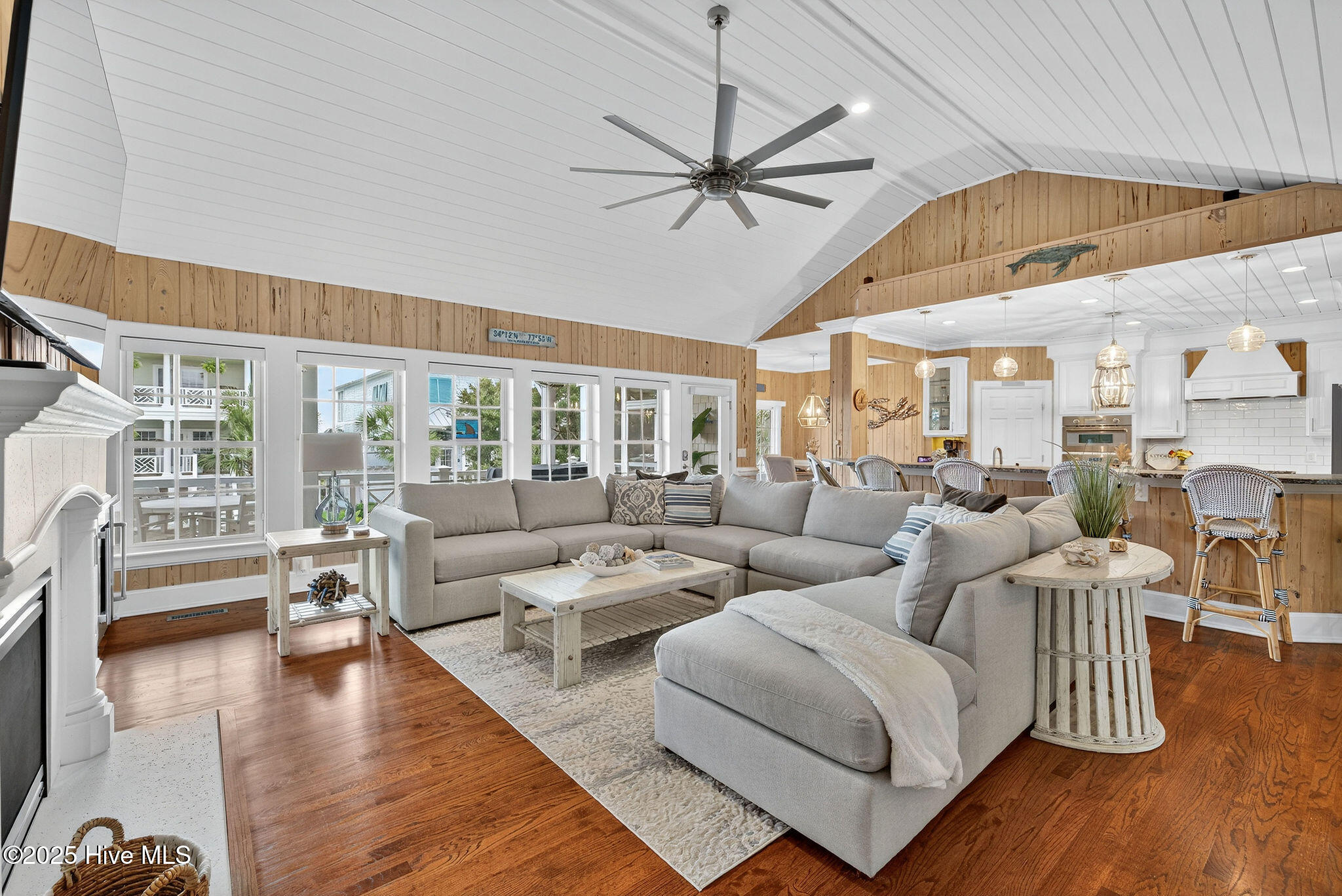 100537331 | Photo 10