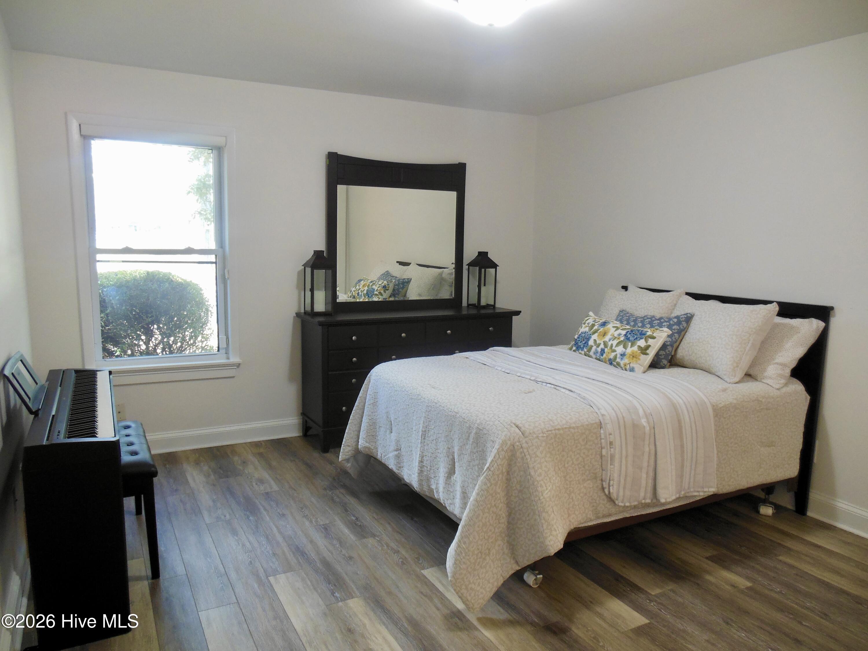 100559878 | Photo 13