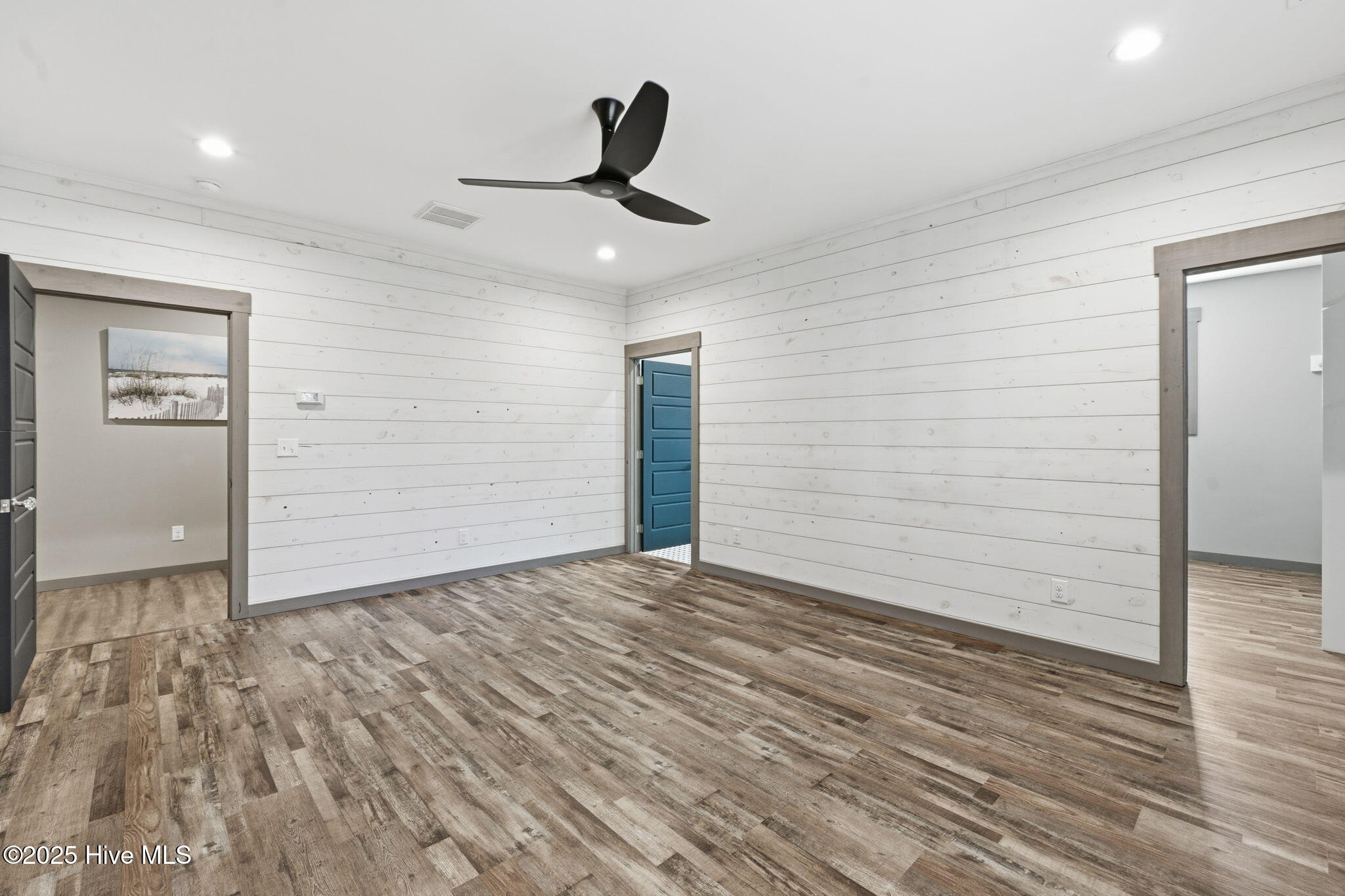 100535585 | Photo 107