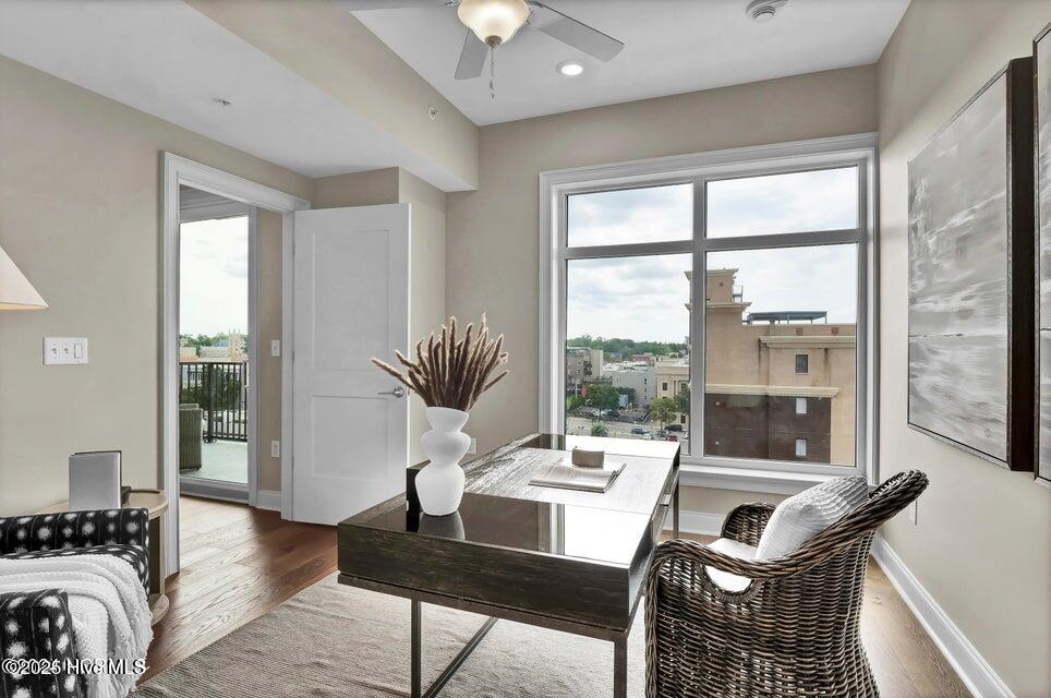 100526322 | Photo 24