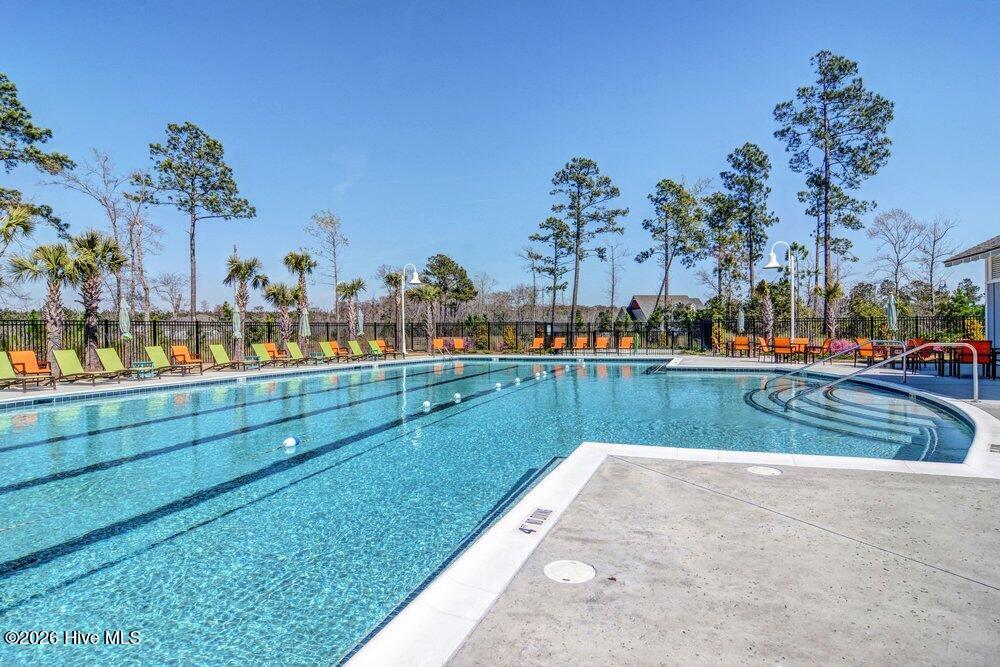 100547868 | Photo 73