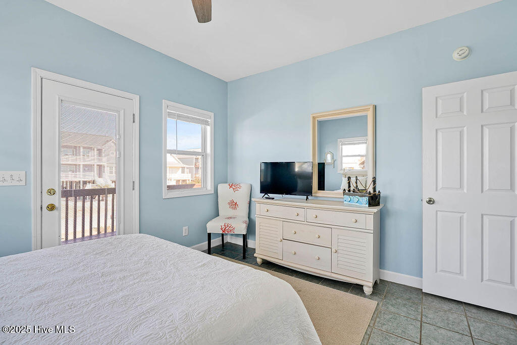 100529088 | Photo 40