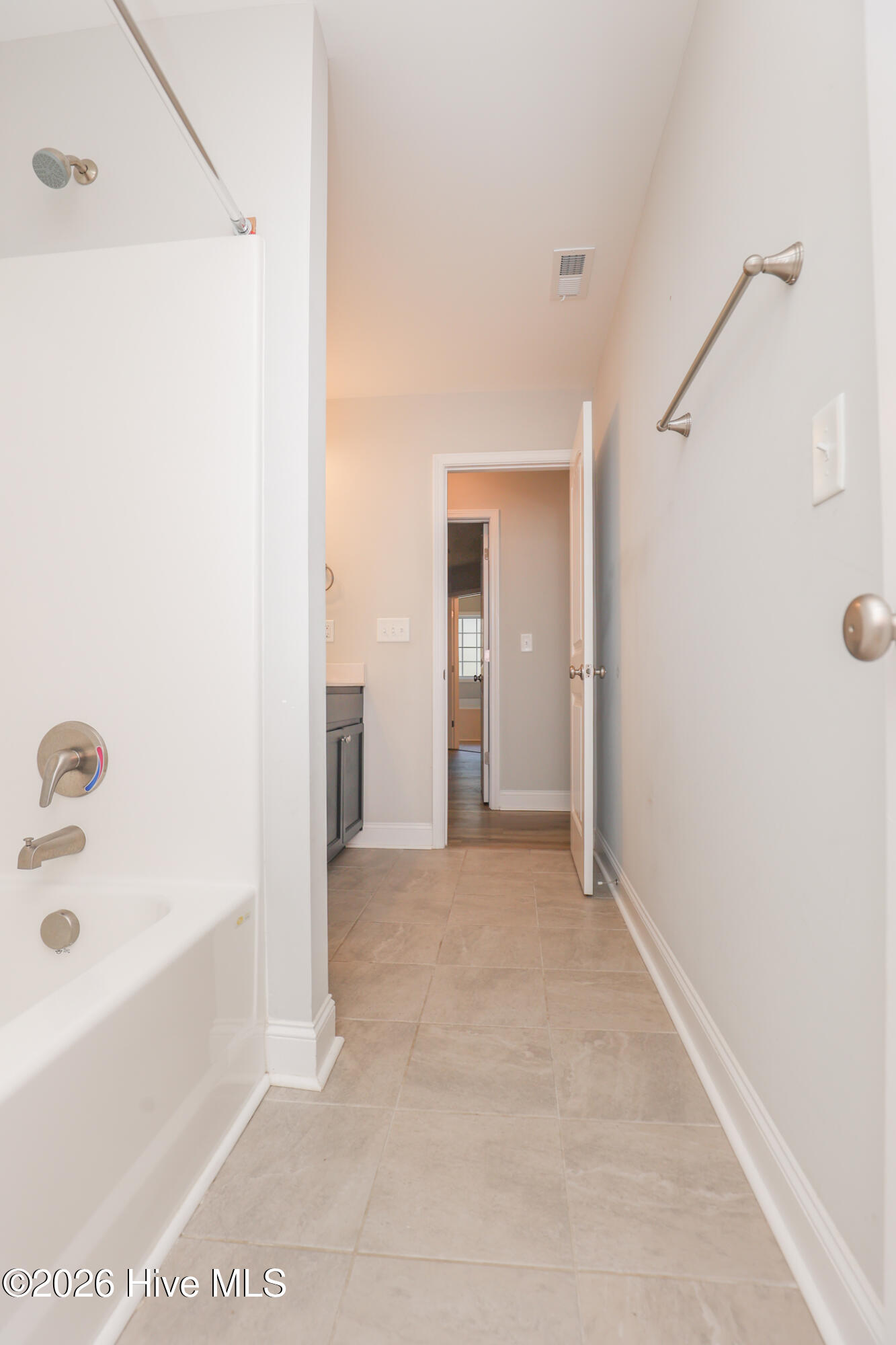 100559393 | Photo 32