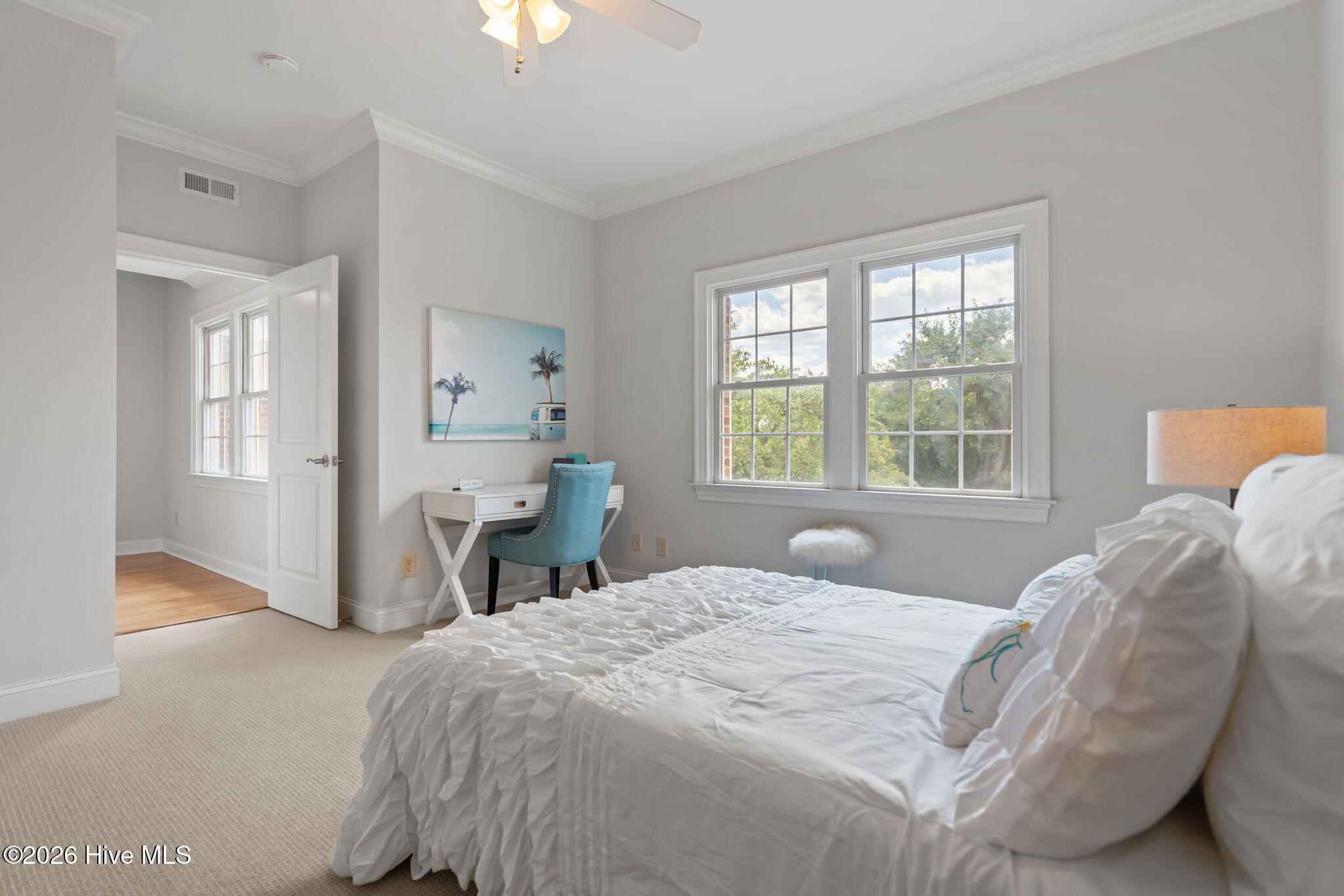 100563251 | Photo 27