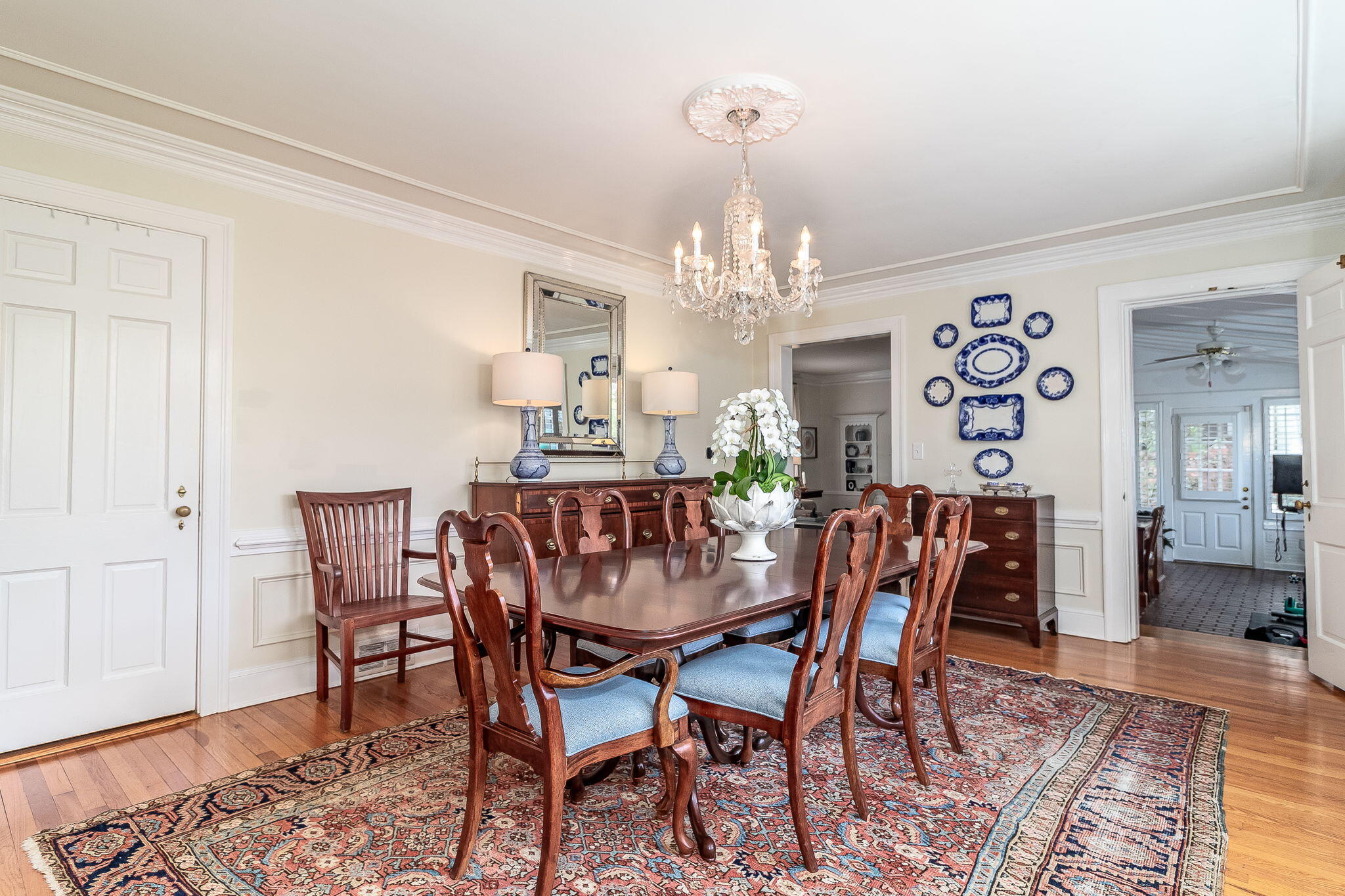 27-web-or-mls-2421 WALTON WAY ©--16