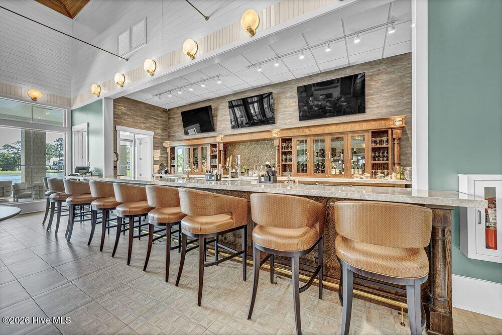 100528964 | Photo 51