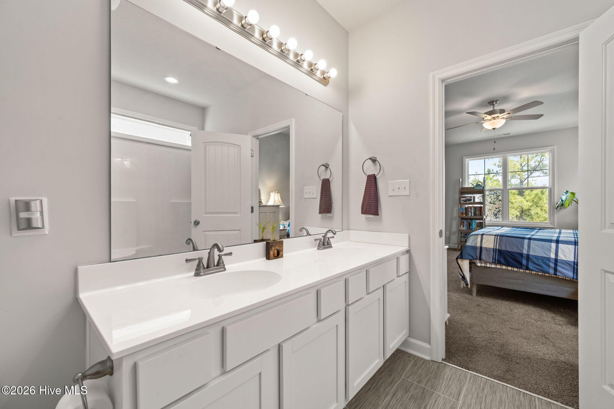 100559207 | Photo 22