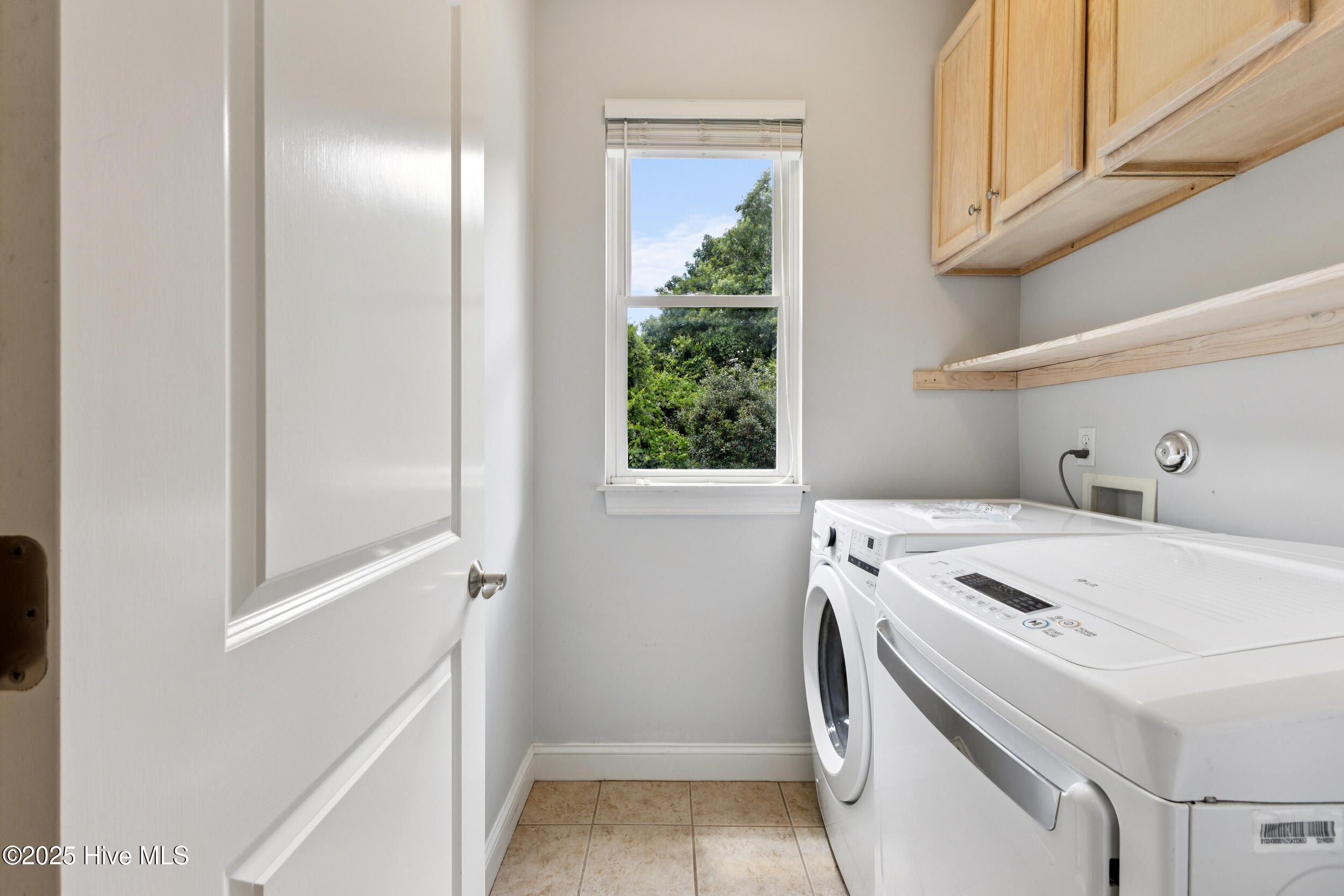 107 N Stargazer Court, Hampstead, NC 28443 – photo 10: Laundry Room