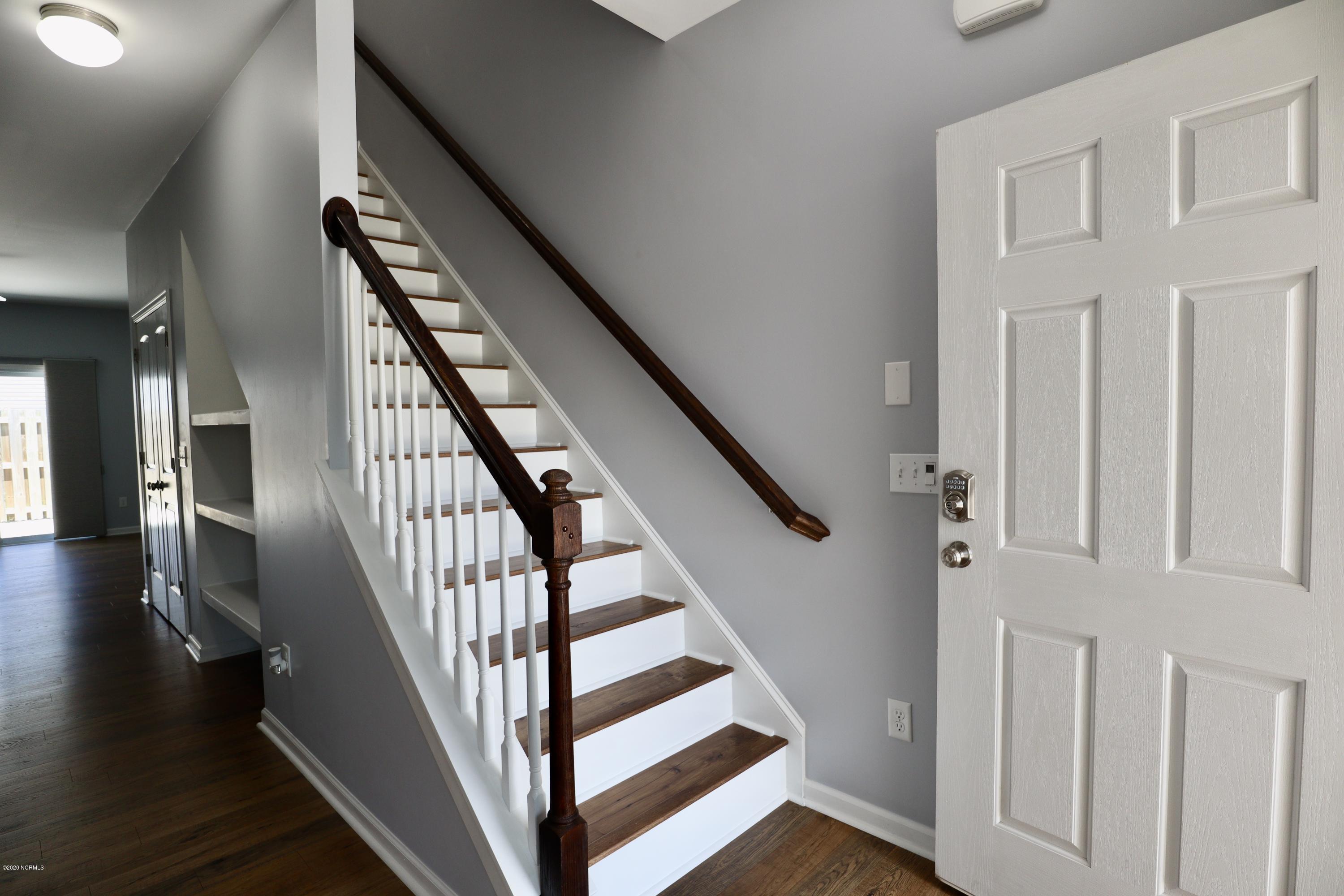 604FE96A-BC80-4A27-9ED5-DD2DBA0B483F_1_2