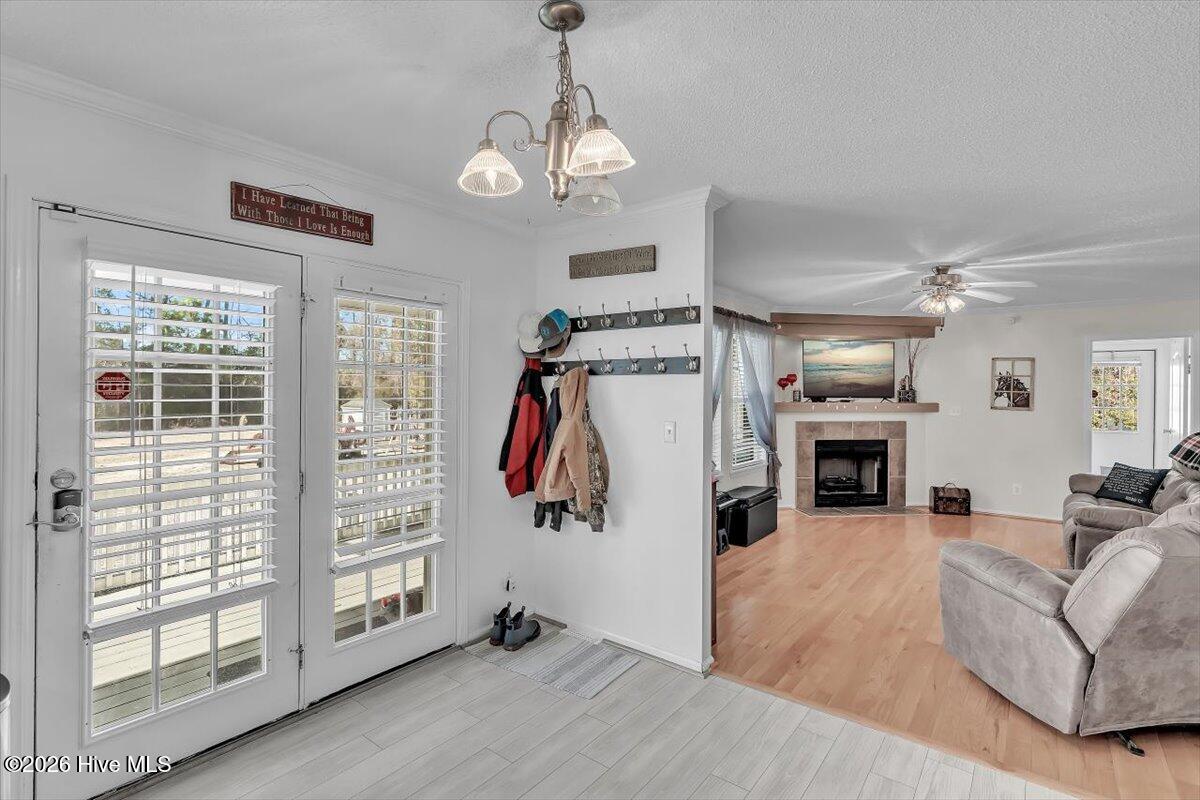 100549997 | Photo 24