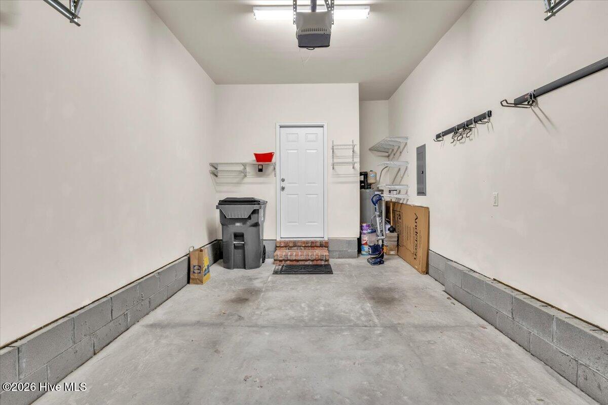 100547572 | Photo 39