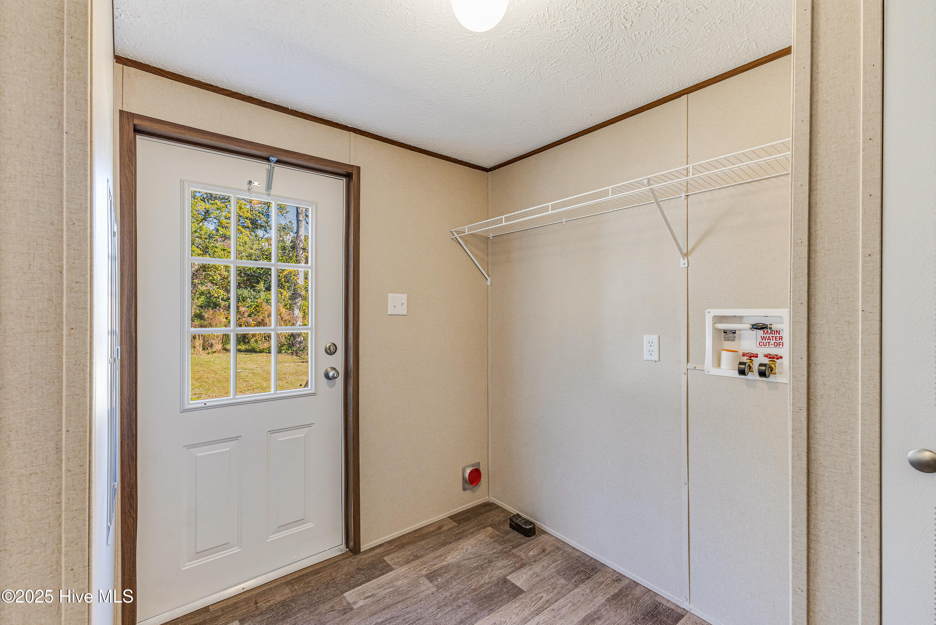 100541007 | Photo 28