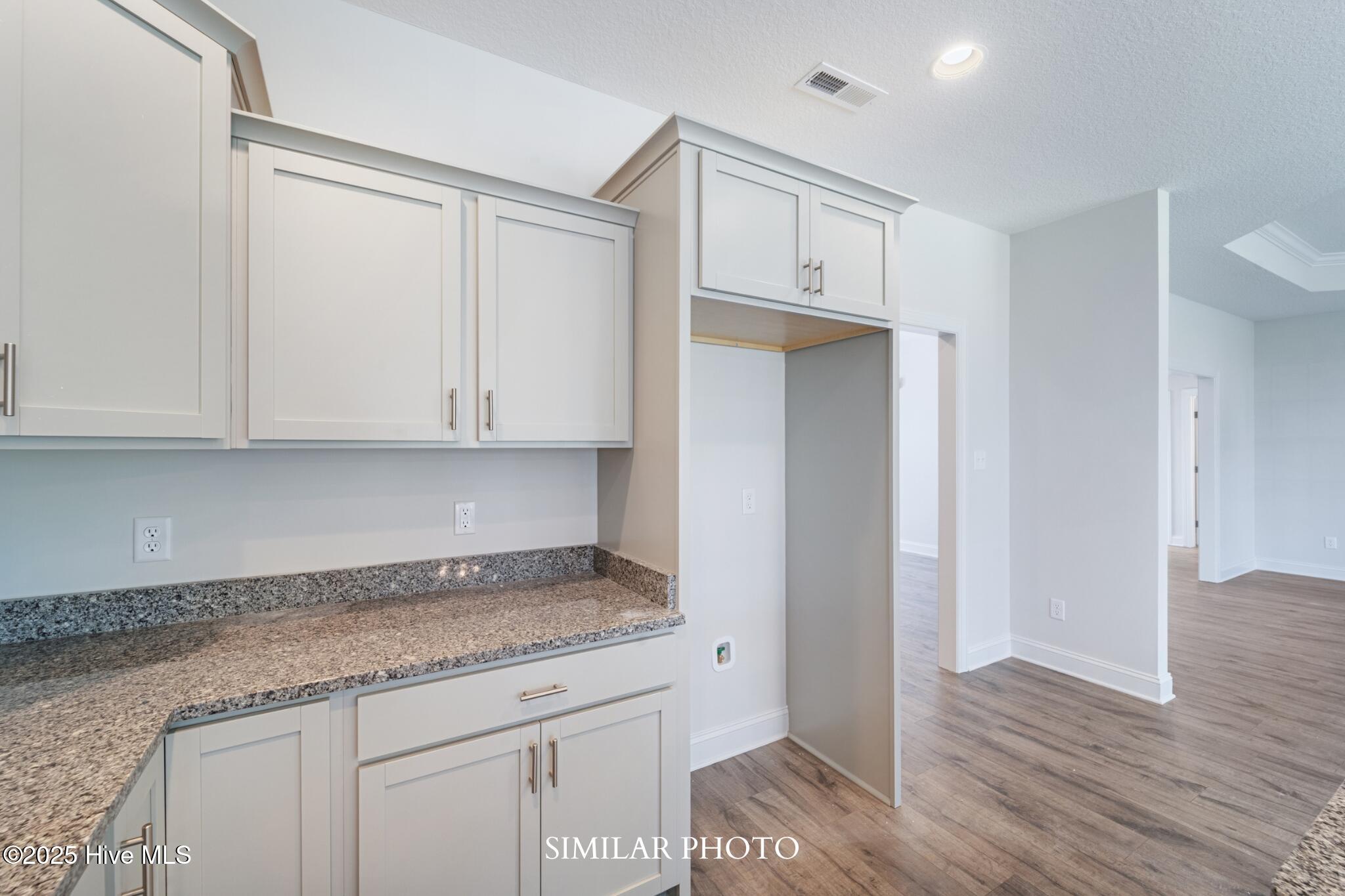 911 Miranda Court, Jacksonville, NC 28546 – photo 19: SIMILAR PHOTO SUTTON-18