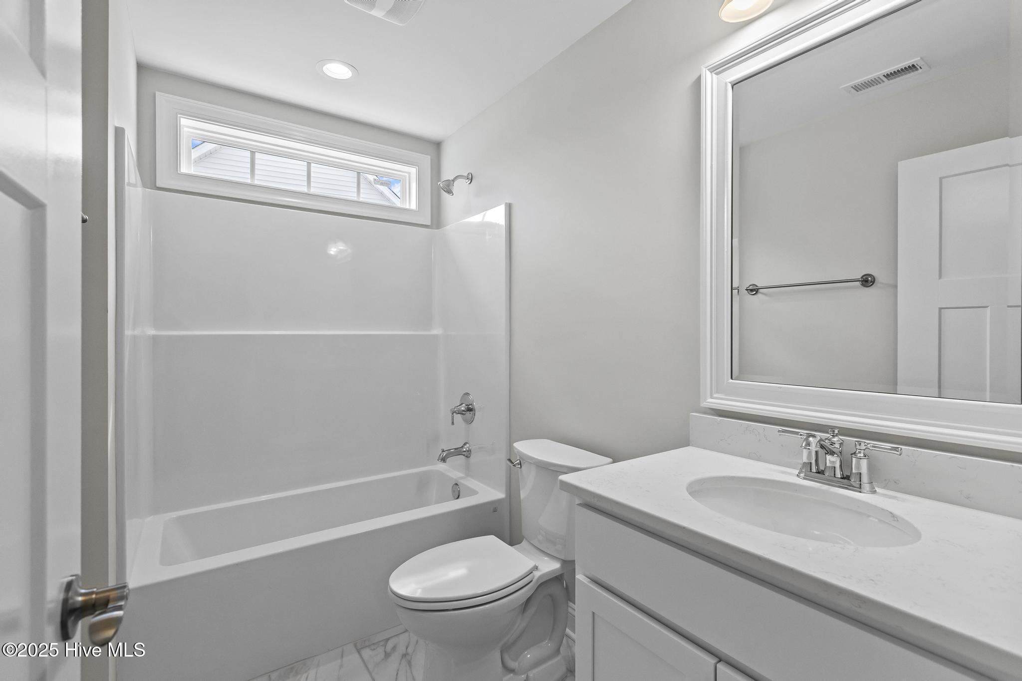 100511230 | Photo 30