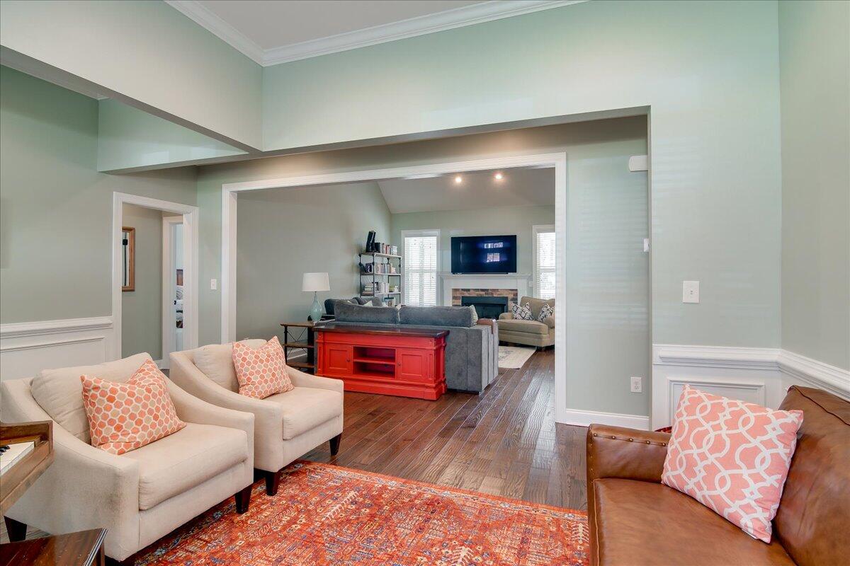 245 Oakbrook Drive