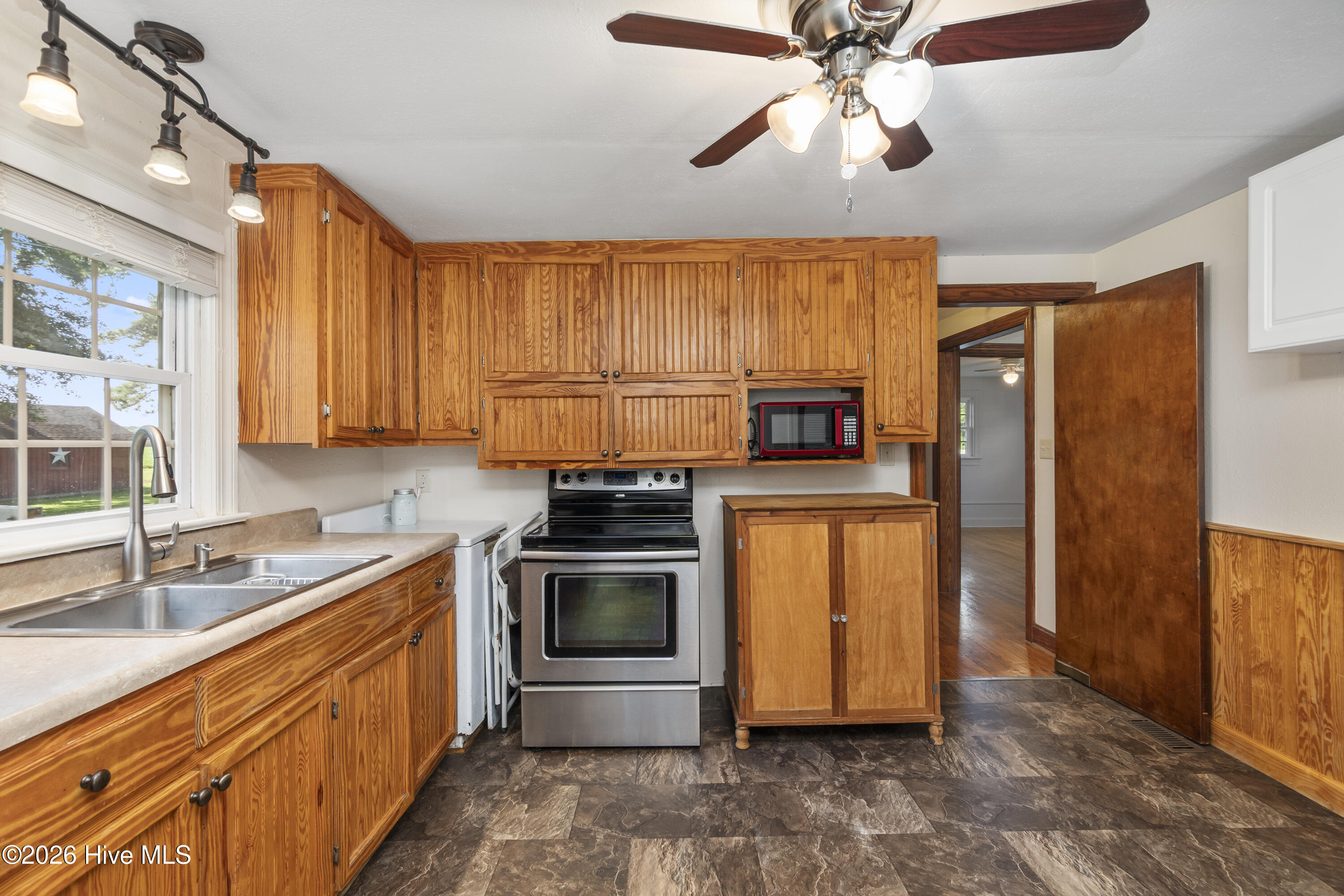 3rd image of 202 Academy St, Gatesville, NC 27938 | MLS# 100597853