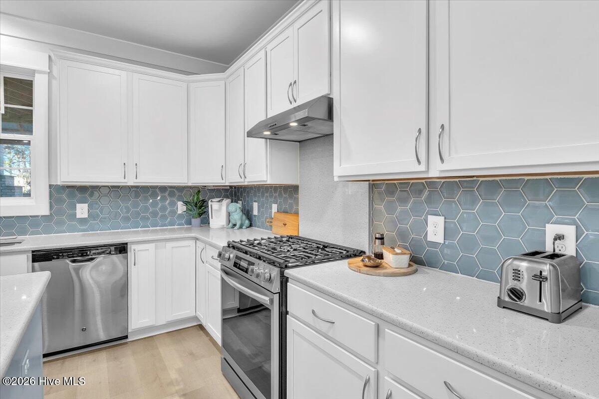 100551826 | Photo 12