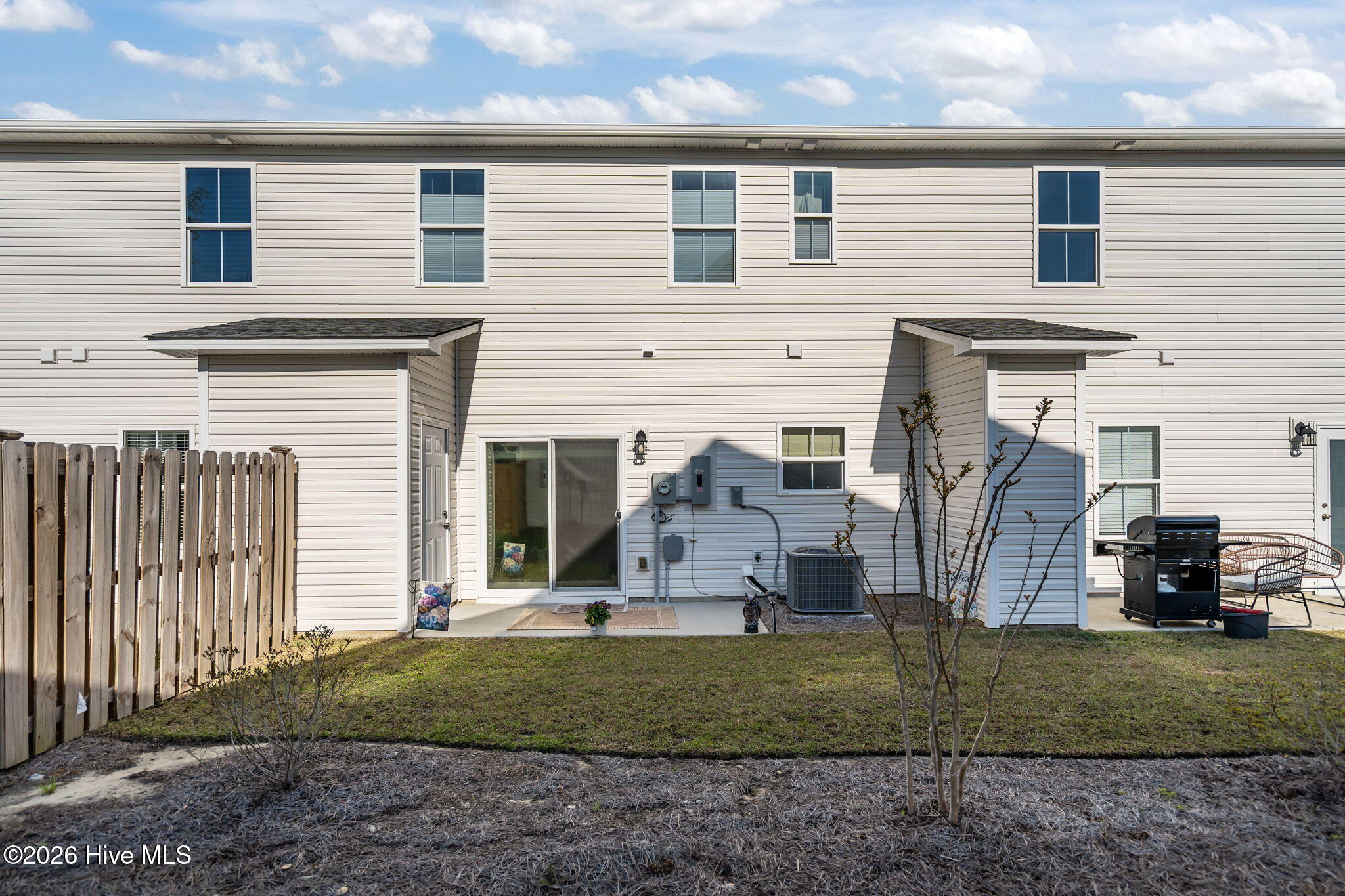 100562246 | Photo 40