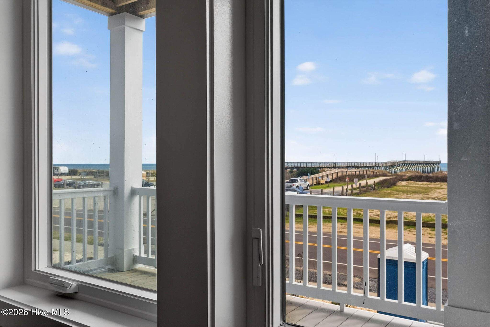 100543300 | Photo 32