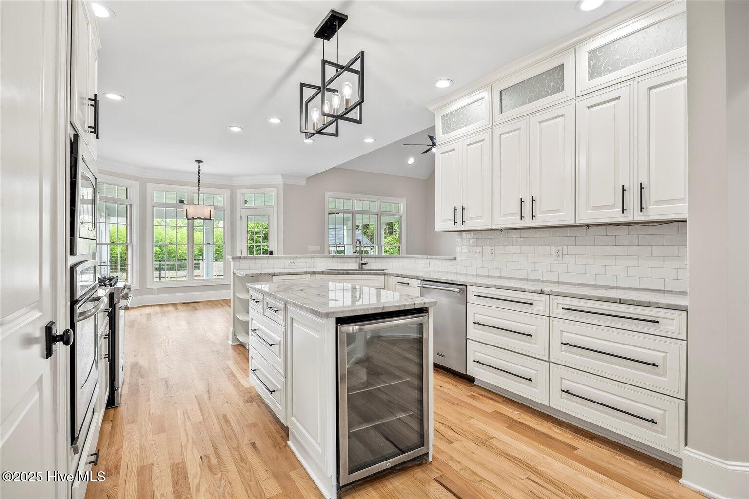 100536137 | Photo 14