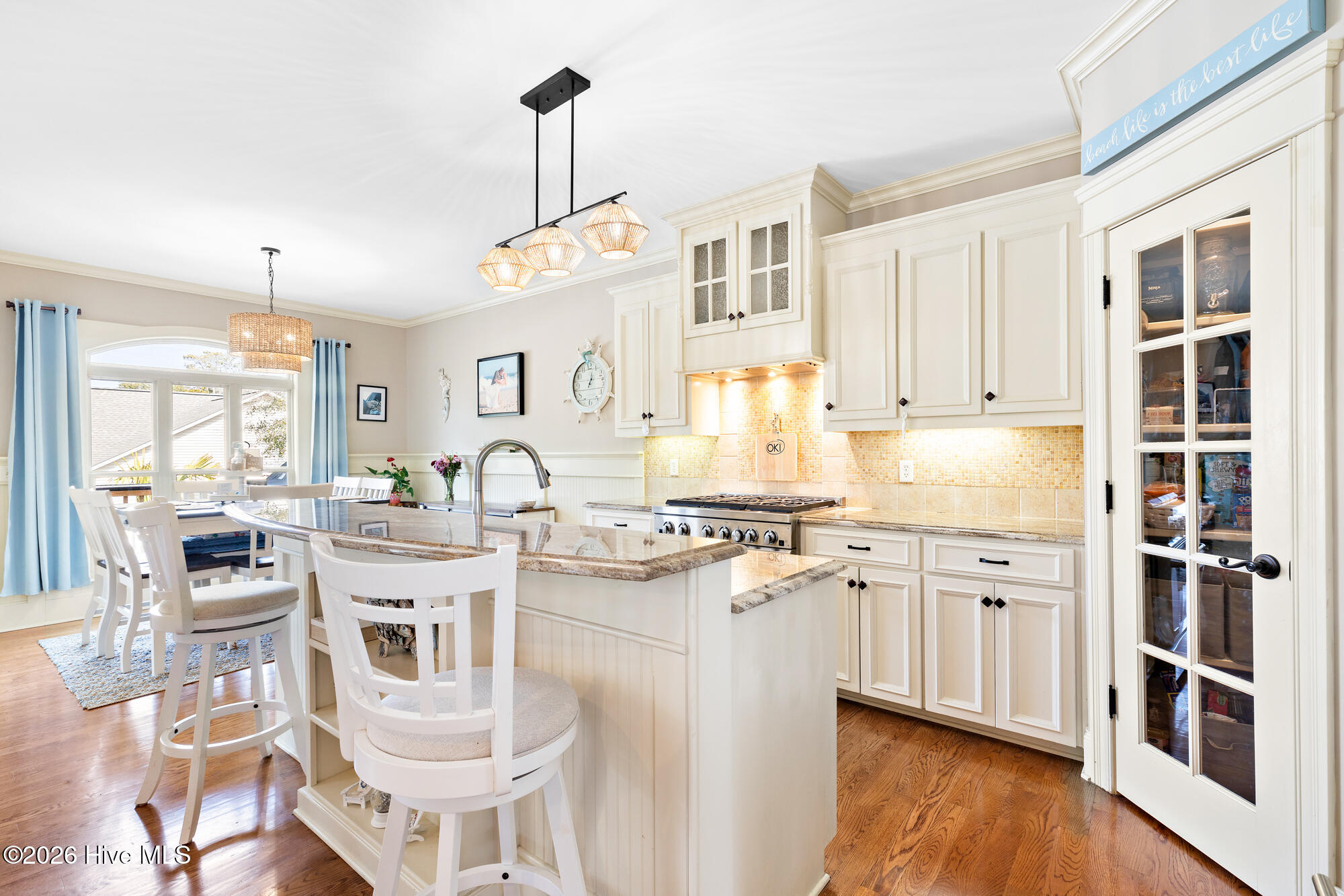 100554367 | Photo 12