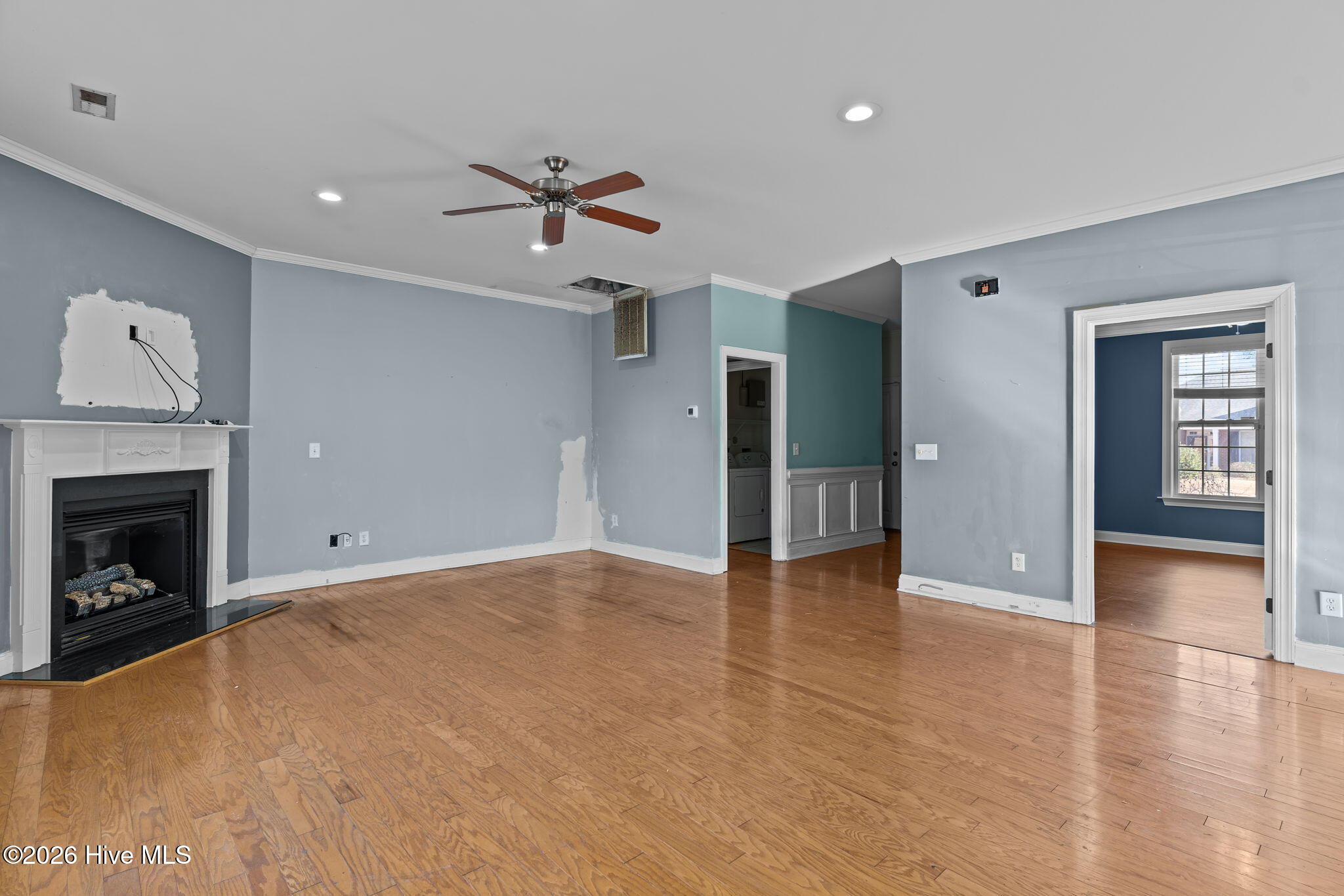 100542717 | Photo 28